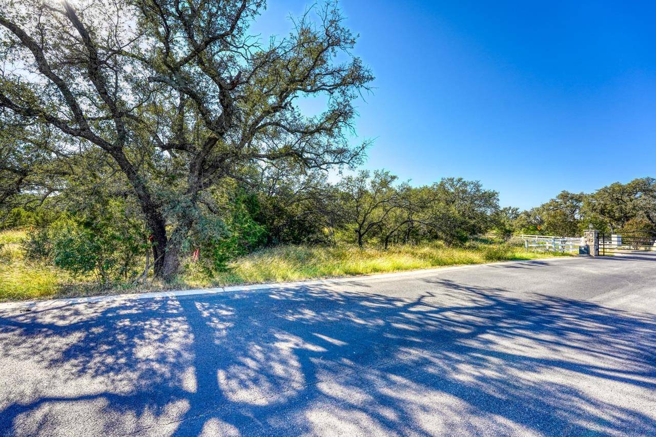 101 Hardie DR, Marble Falls, TX 78654