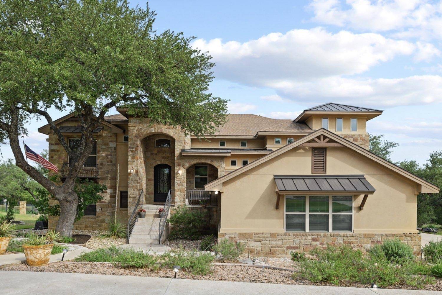 322 Highland Spring LN, Georgetown, TX 78633