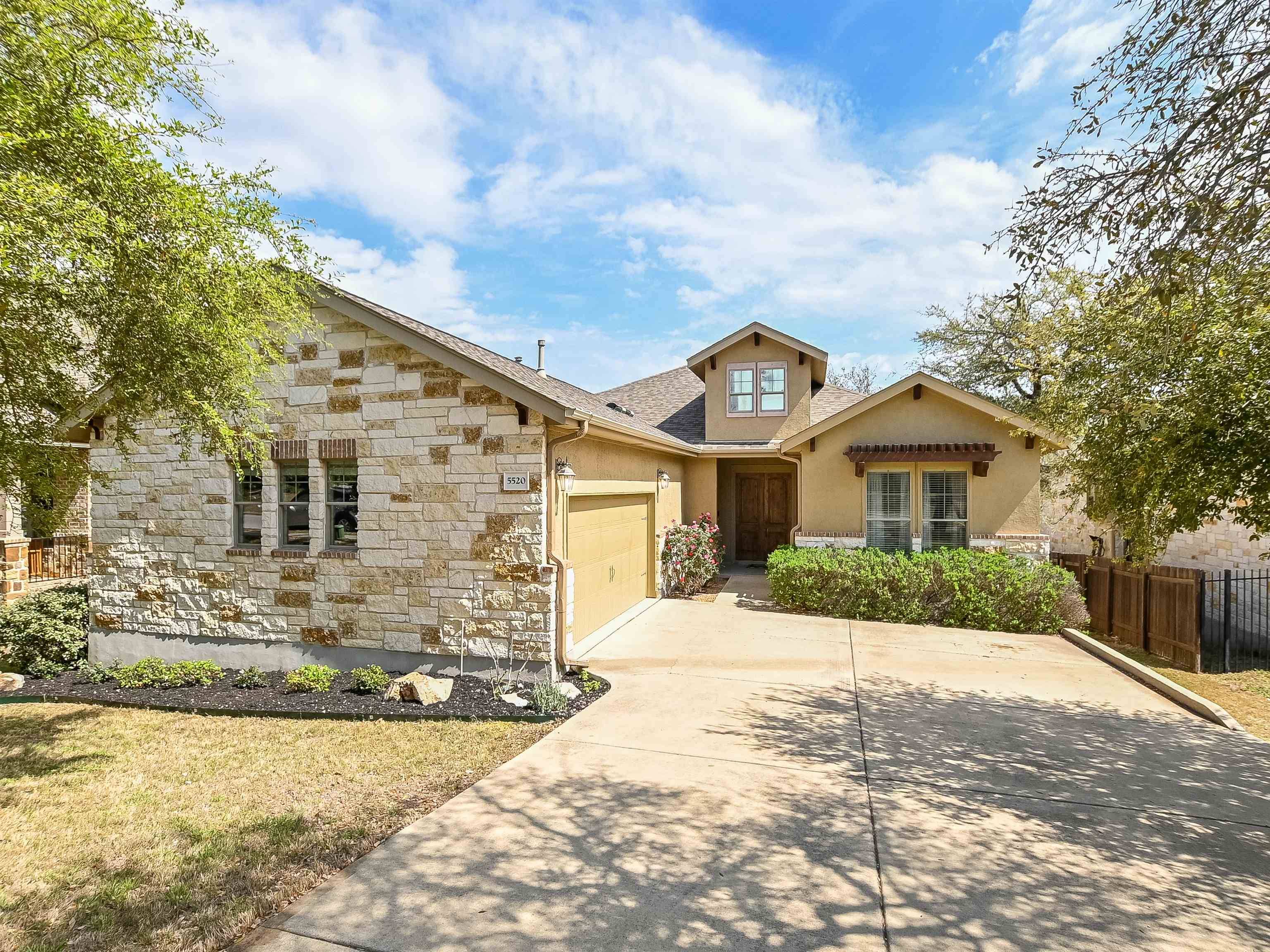 5520 Texas Bluebell DR, Spicewood, TX 78669