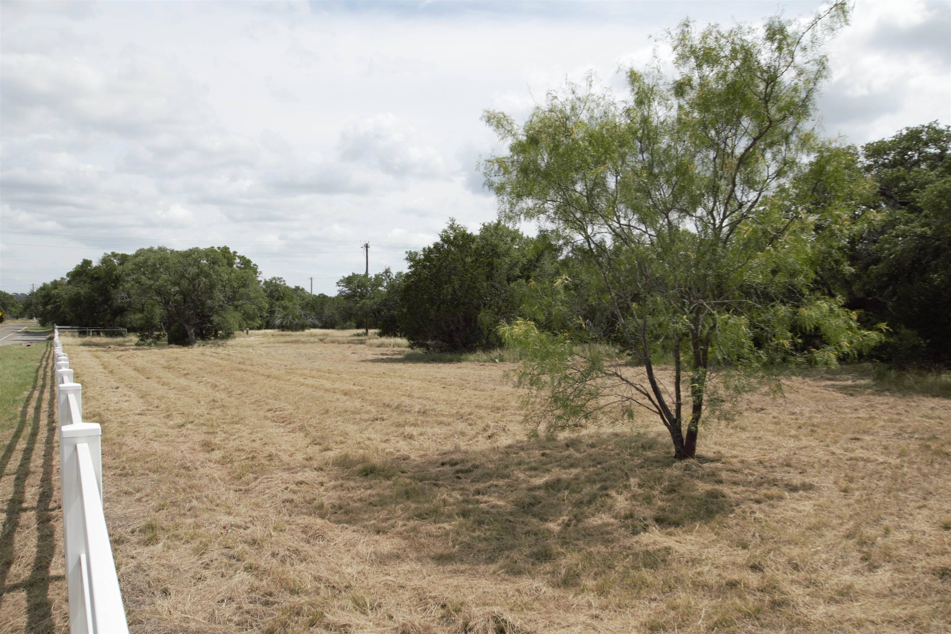 101 Creekside Cove, Marble Falls, TX 78654