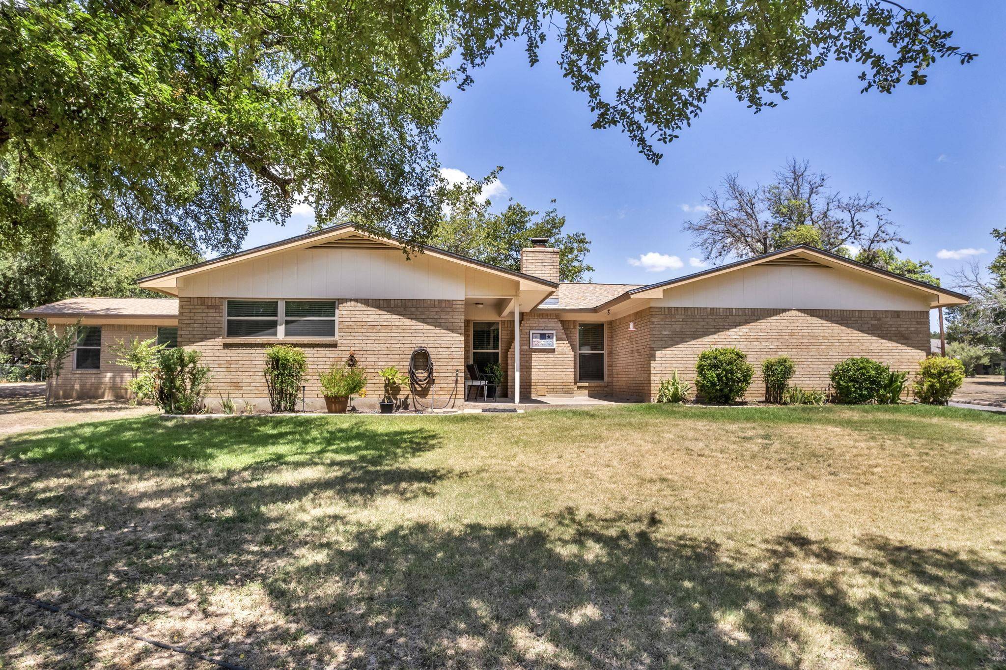 1312 Post Oak Cir, Marble Falls, TX 78654