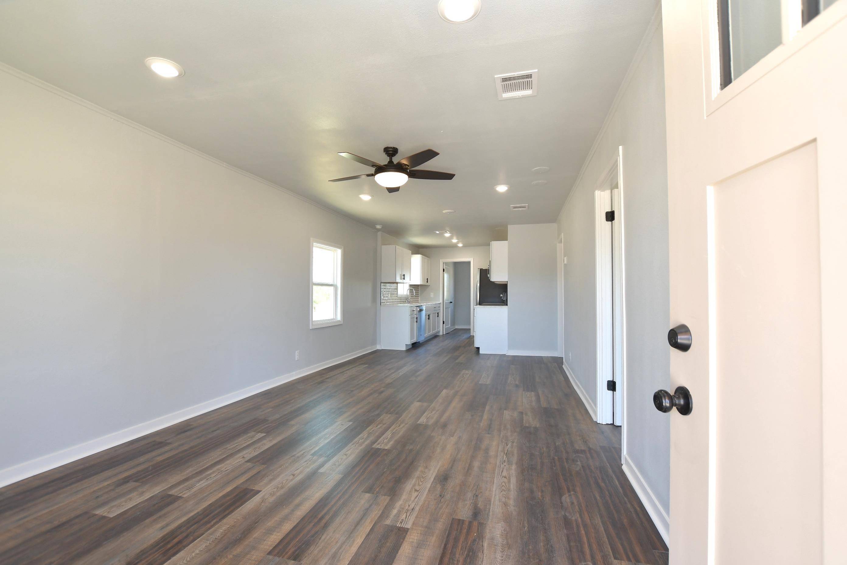 1313 Barnes St, Lampasas, TX 76550