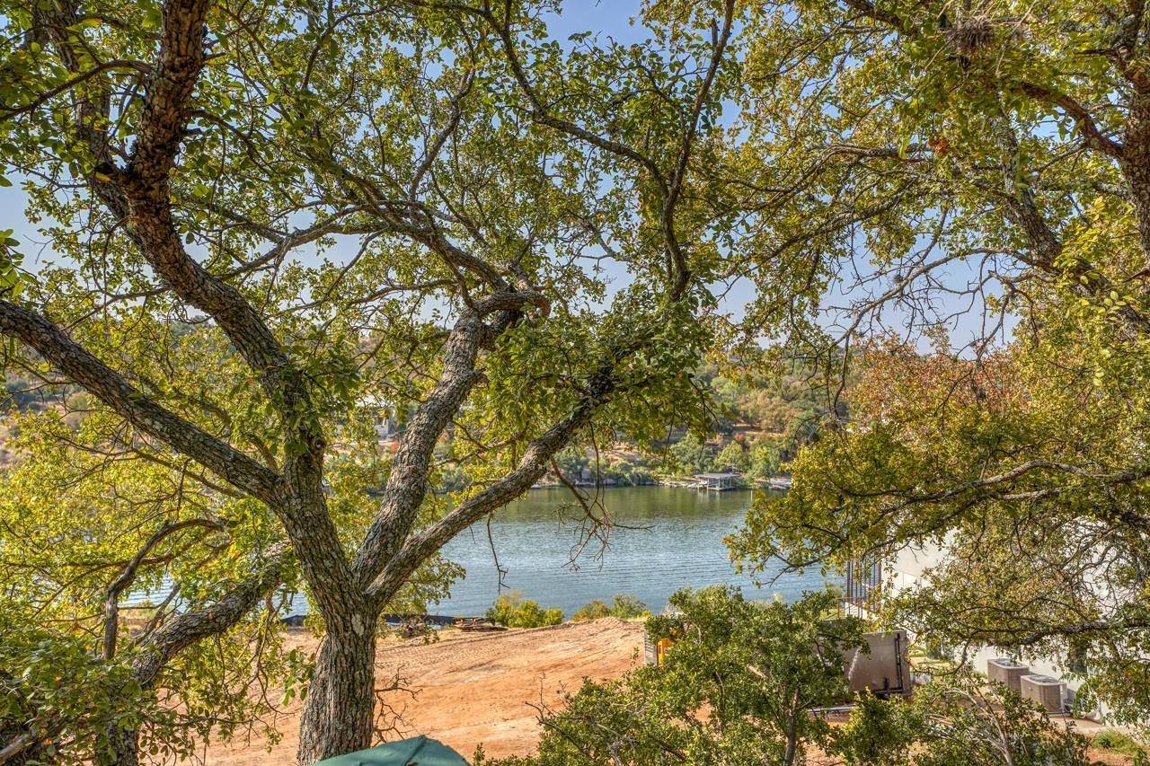 210 Cliff CIR, Marble Falls, TX 78654
