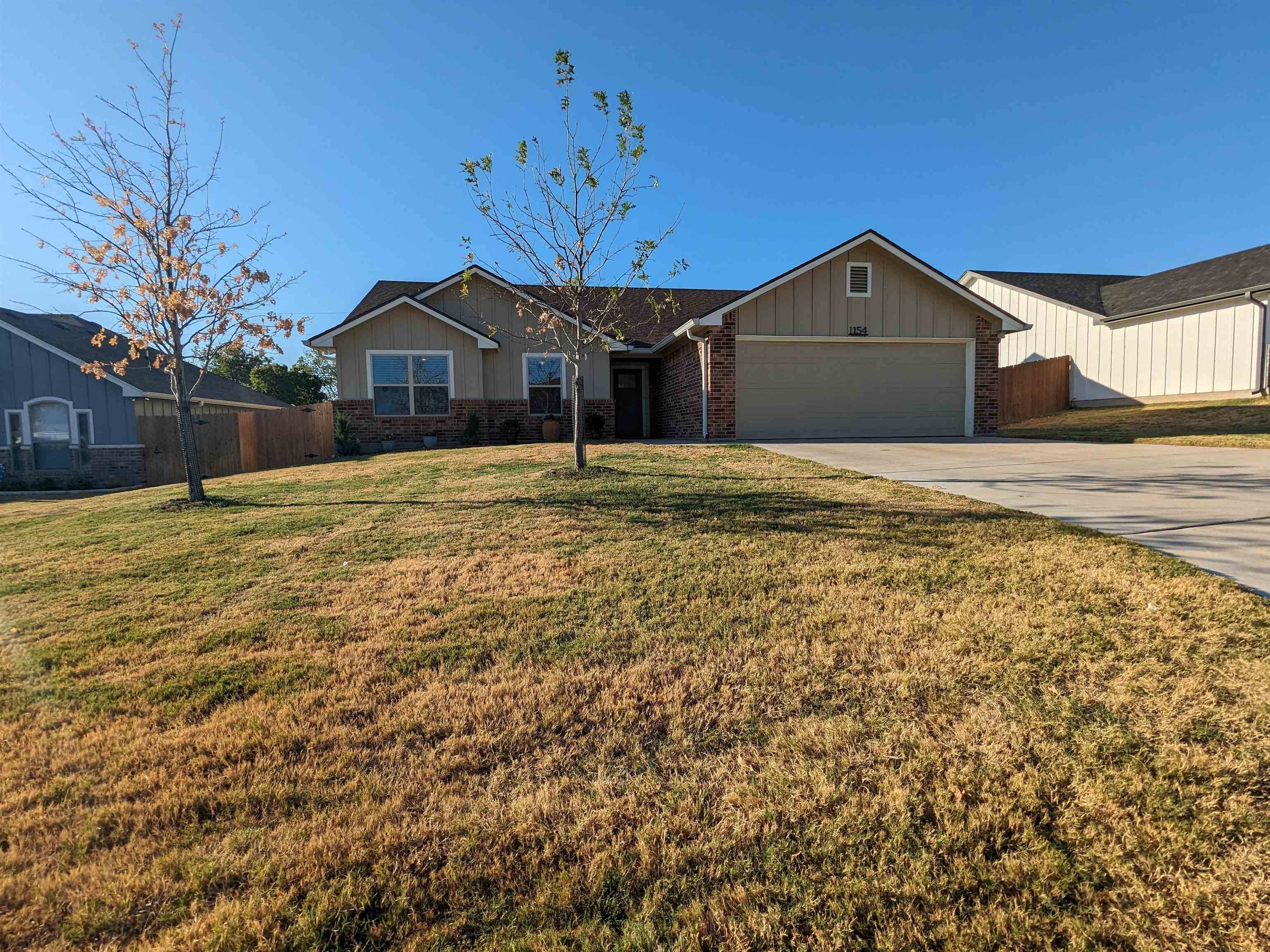 1154 Limestone Dr, Lampasas, TX 76550