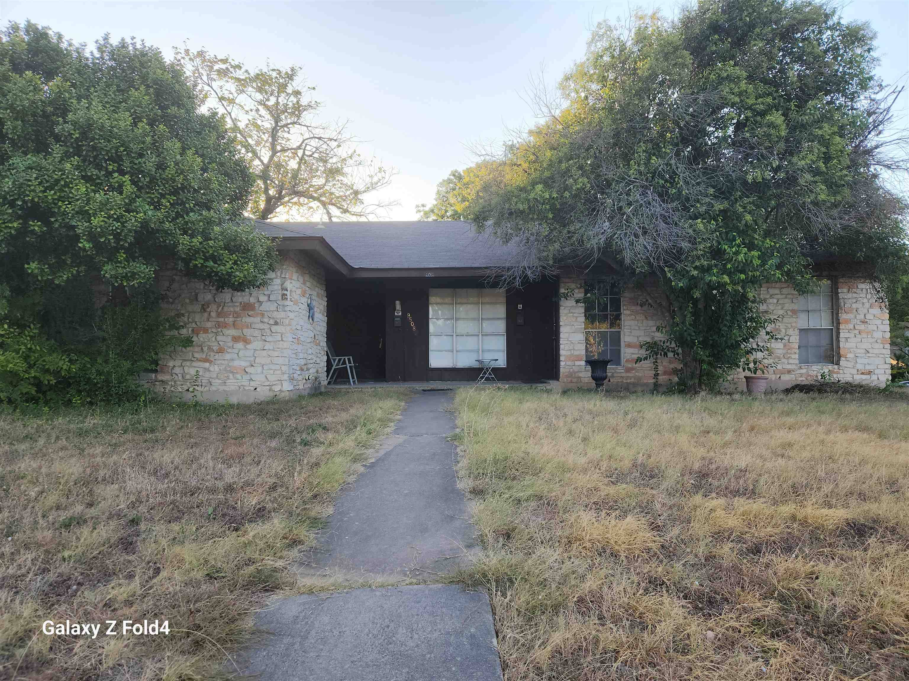 9508 Parkfield DR, Austin, TX 78758