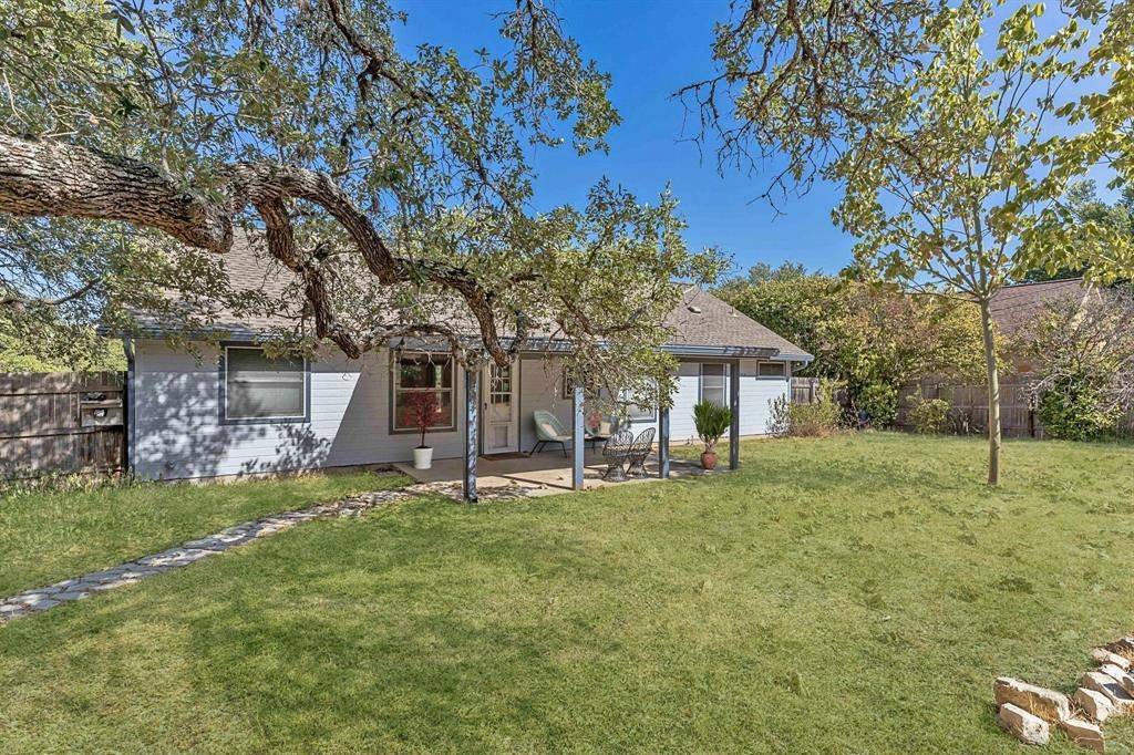 607 S Cowal, Spicewood, TX 78669