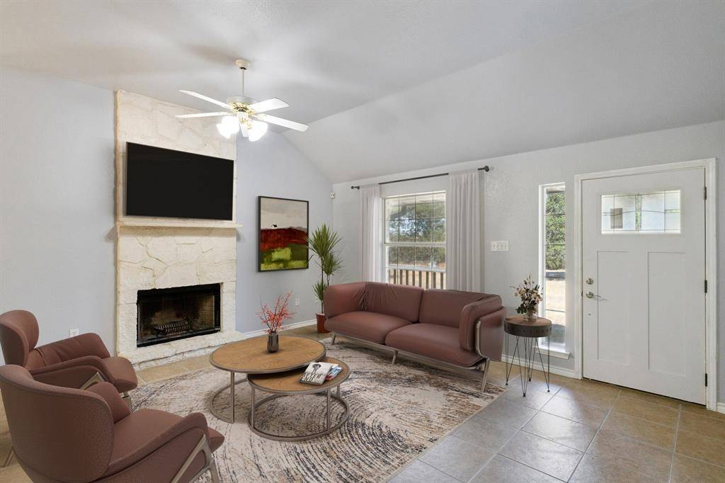 607 S Cowal, Spicewood, TX 78669