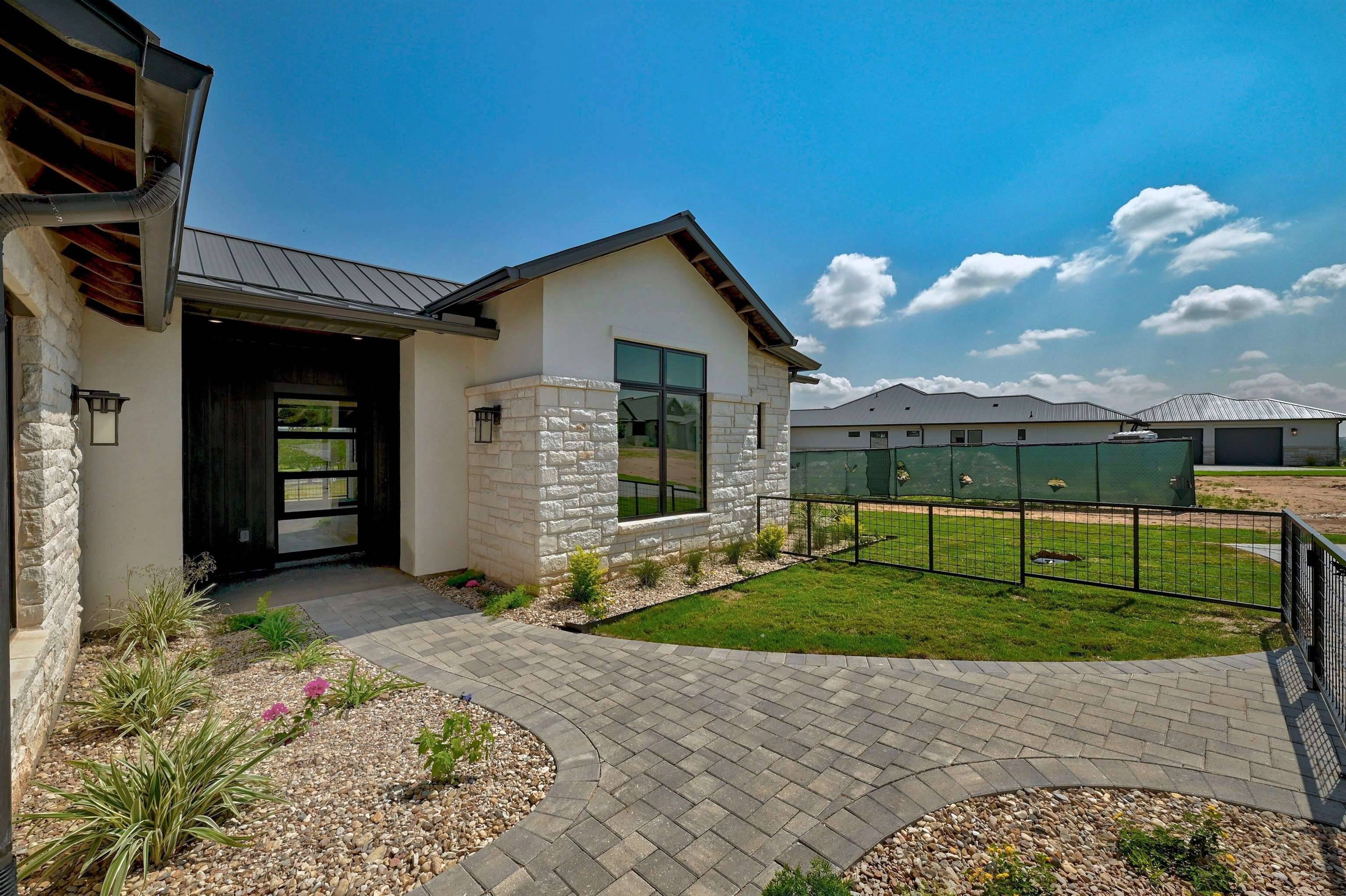 25001 stableford CIR, Spicewood, TX 78669