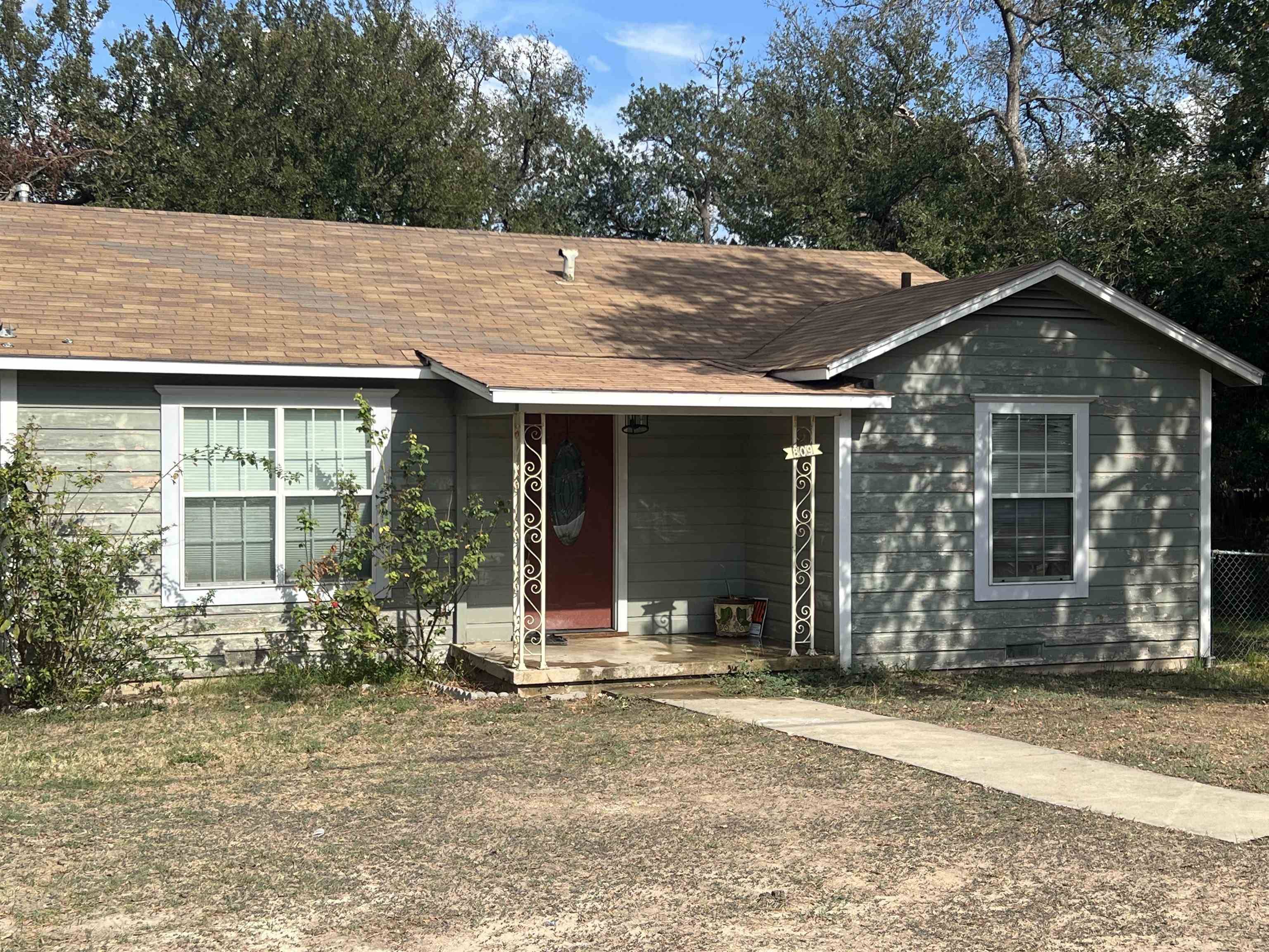 809 Old Georgetown Rd., Lampasas, TX 76550