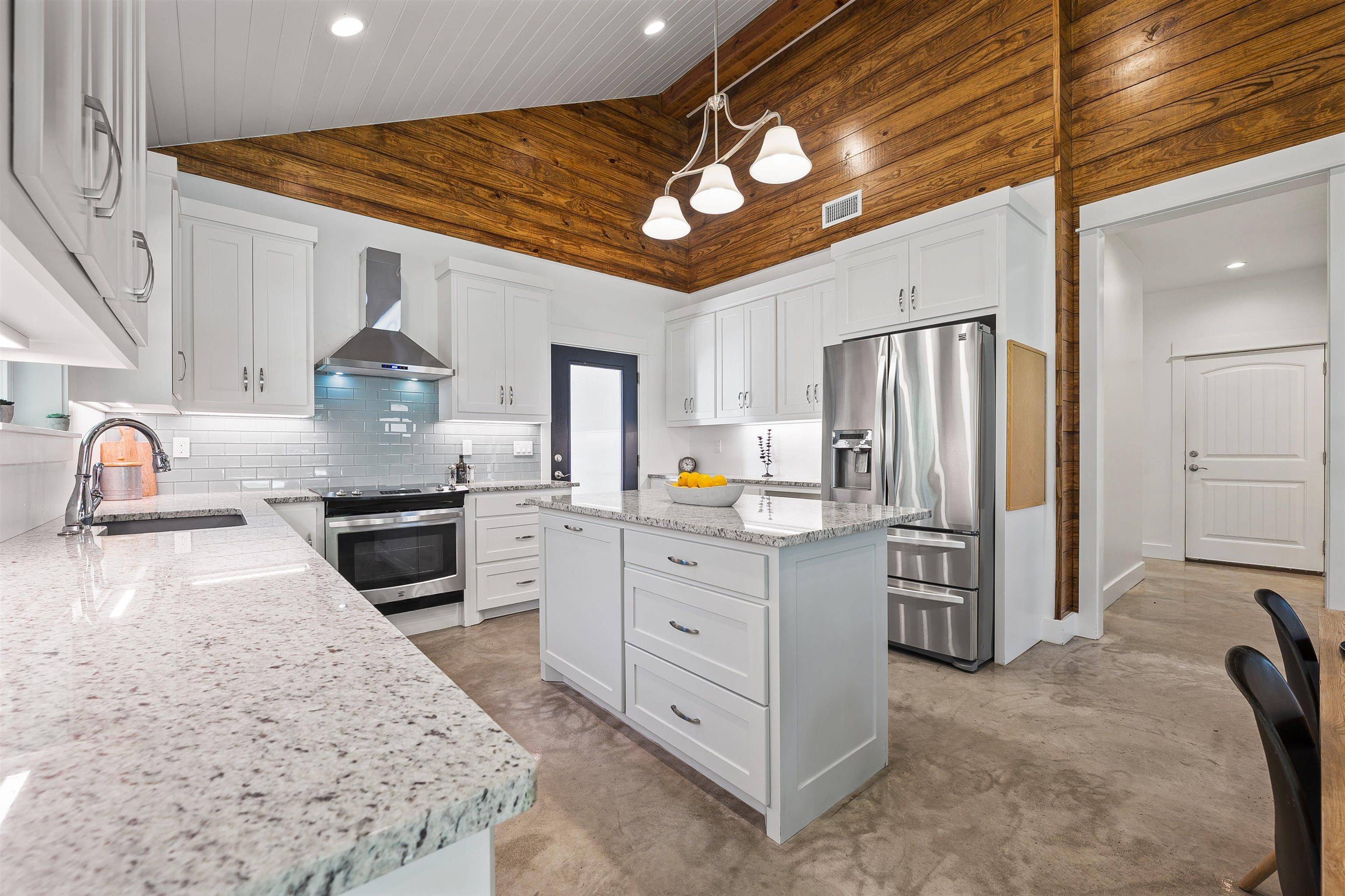 1101 Louise St ST, Marble Falls, TX 78654