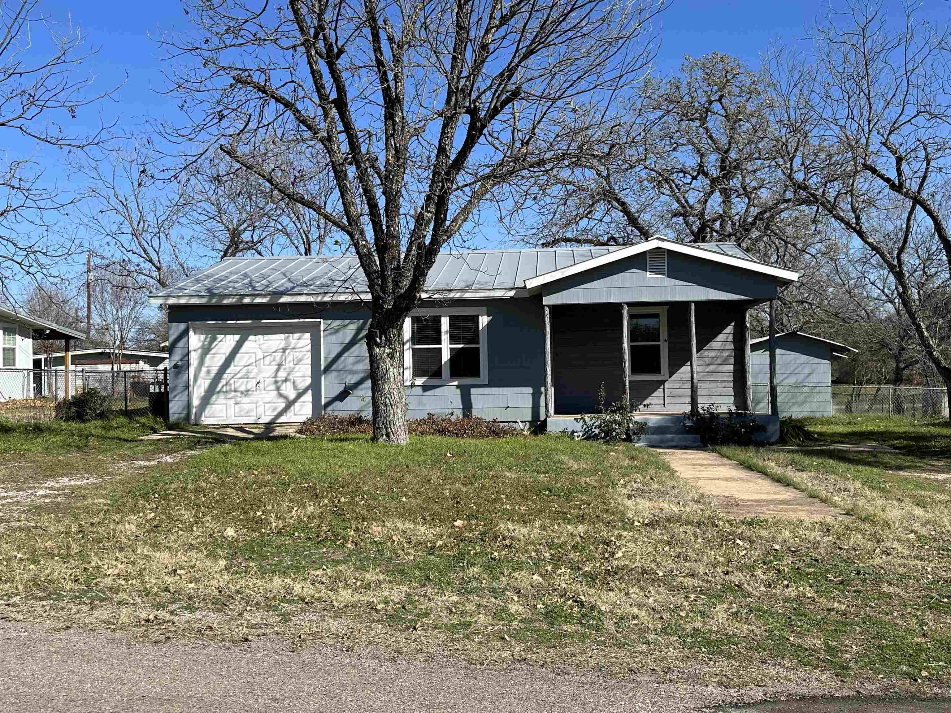 843 CR 131, Marble Falls, TX 78654