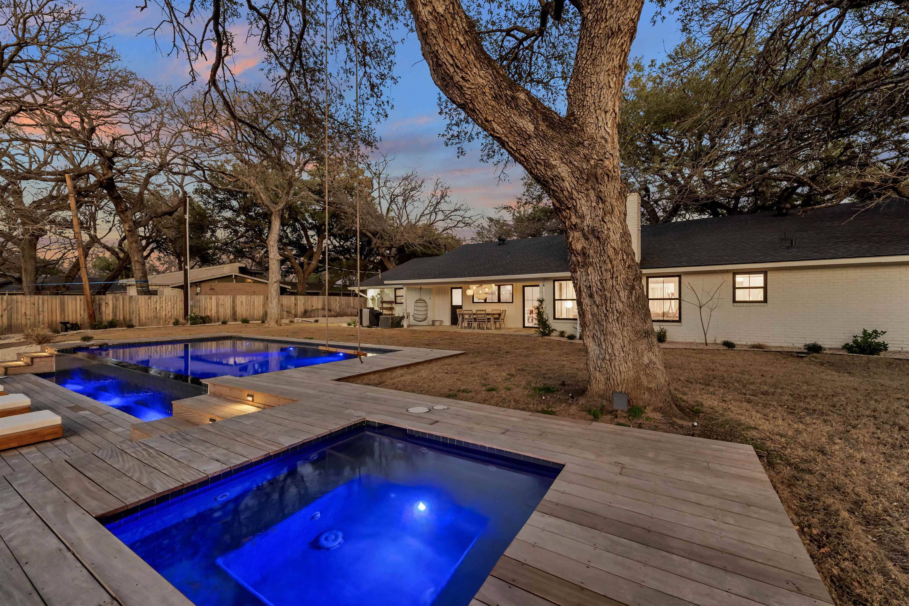 1106 Arbor LN, Marble Falls, TX 78654-0000