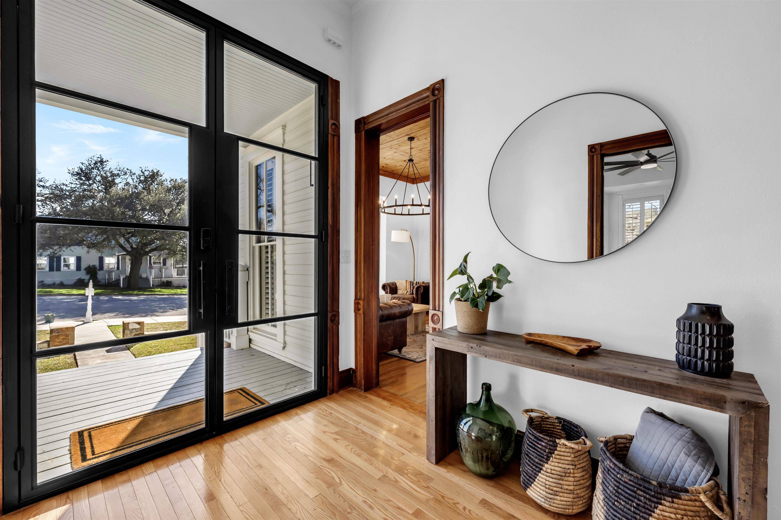 501 6th ST, Marble Falls, TX 78654-0000