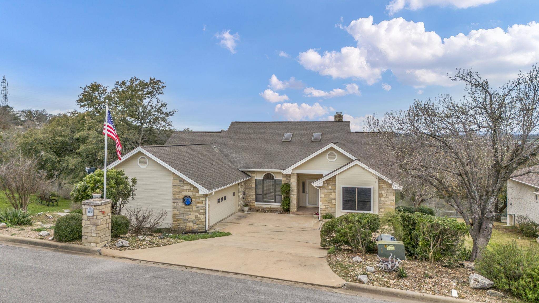 300 Gateway Parkway, Marble Falls, TX 78654