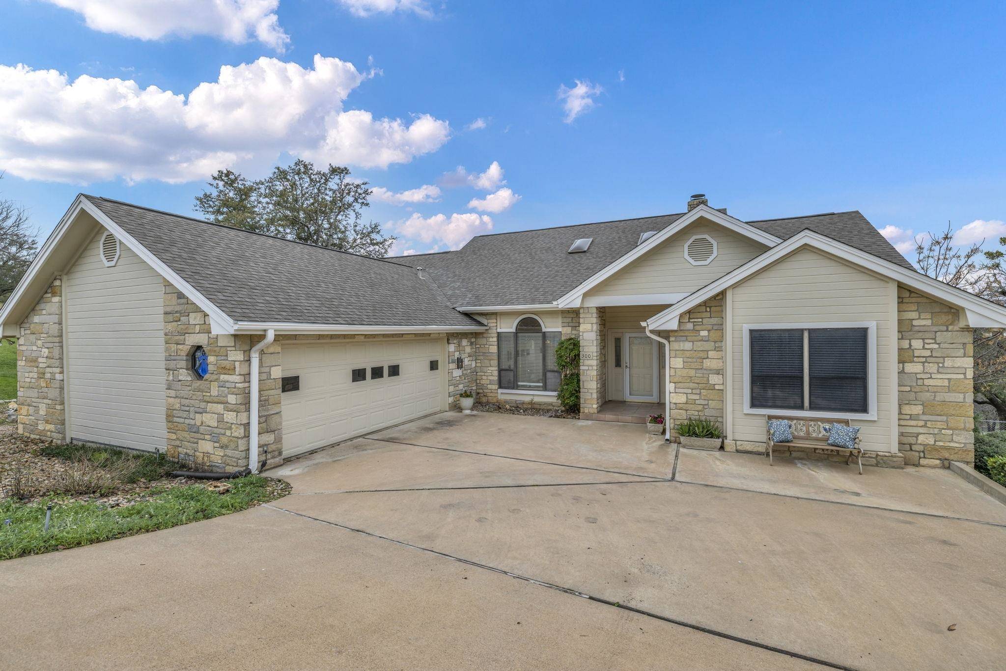 300 Gateway Parkway, Marble Falls, TX 78654