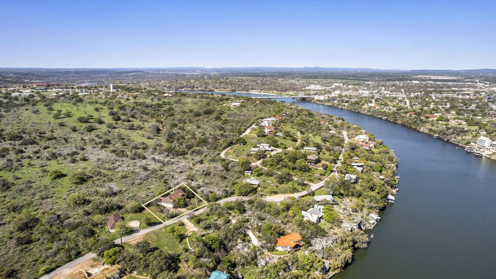 835 Los Escondidos, Marble Falls, TX 78654
