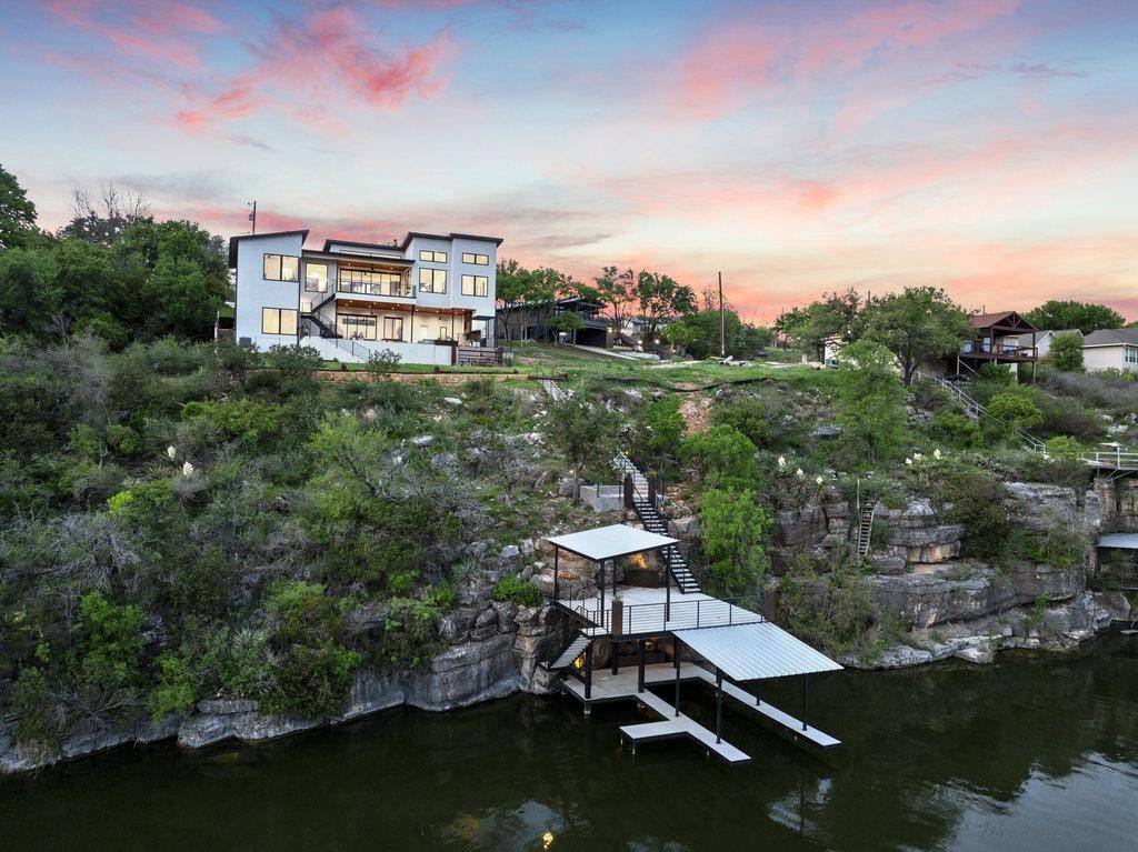 301 S Ave D AVE, Marble Falls, TX 78654