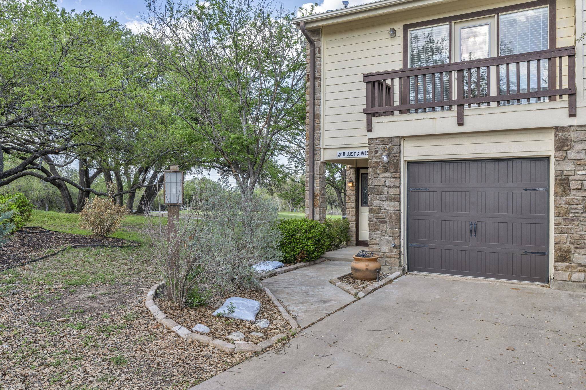 111 Lost Spur #11, Horseshoe Bay, TX 78657