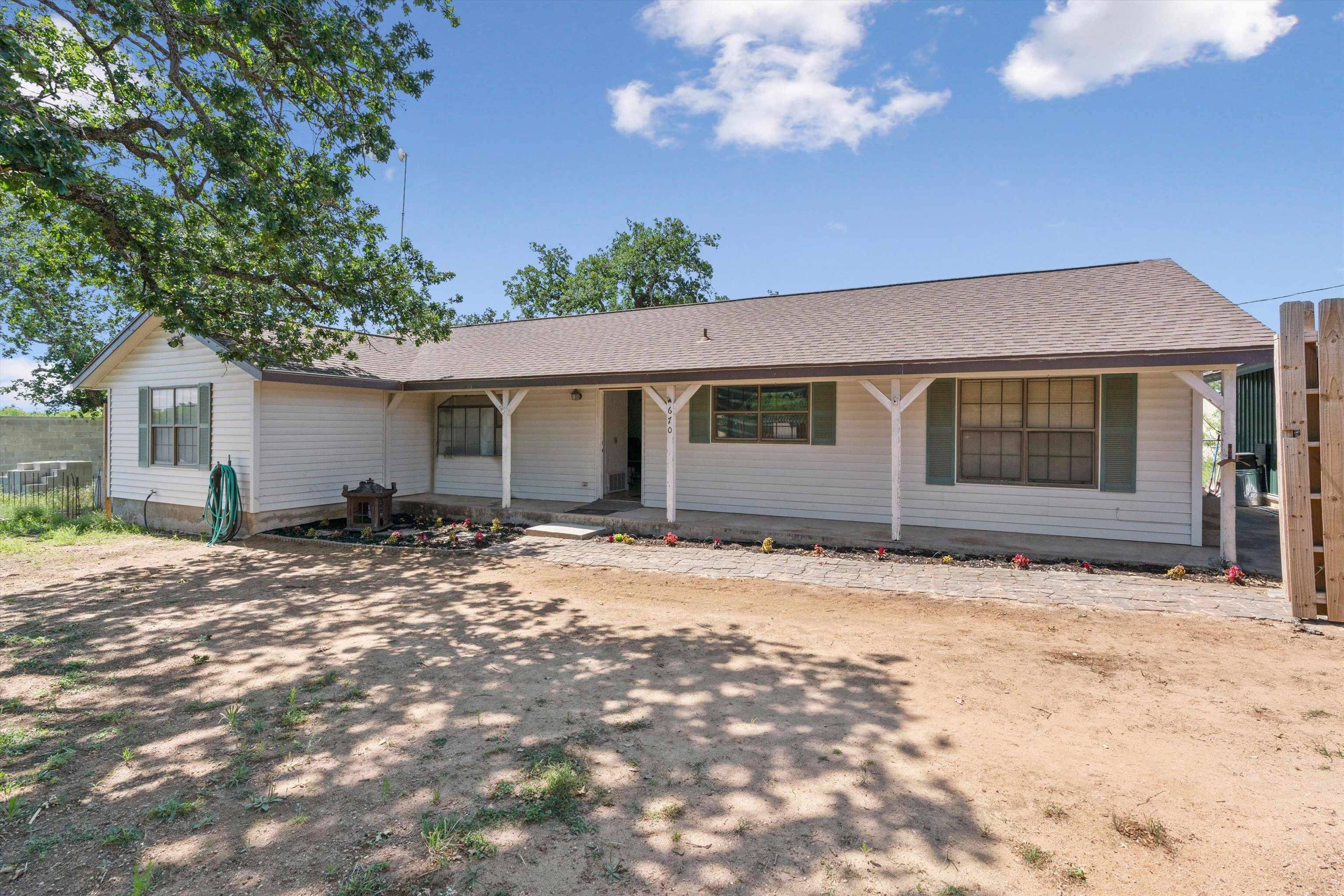 670 Woodland Acres DR, Marble Falls, TX 78654