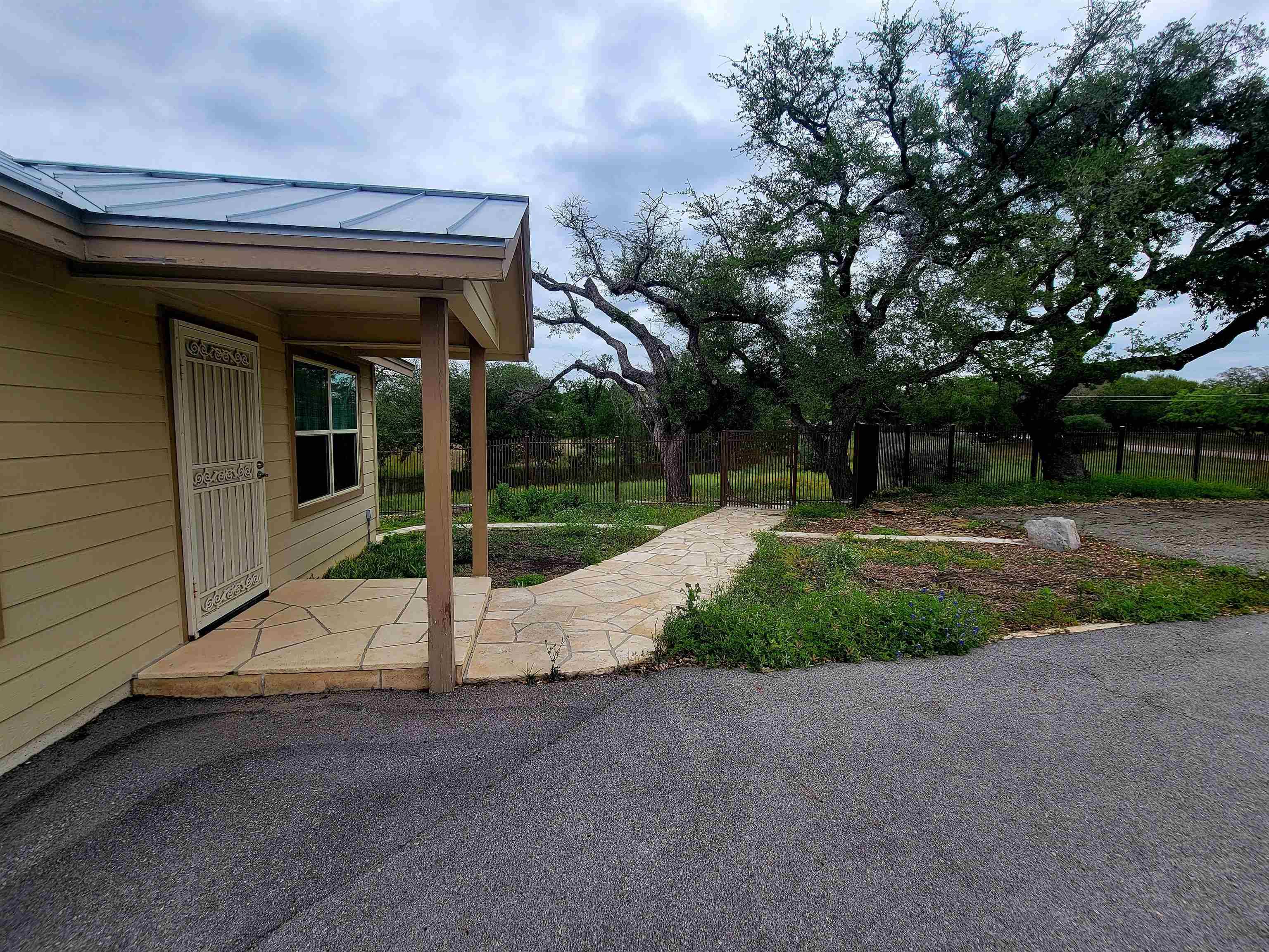 800 Via Viejo, Marble Falls, TX 78654