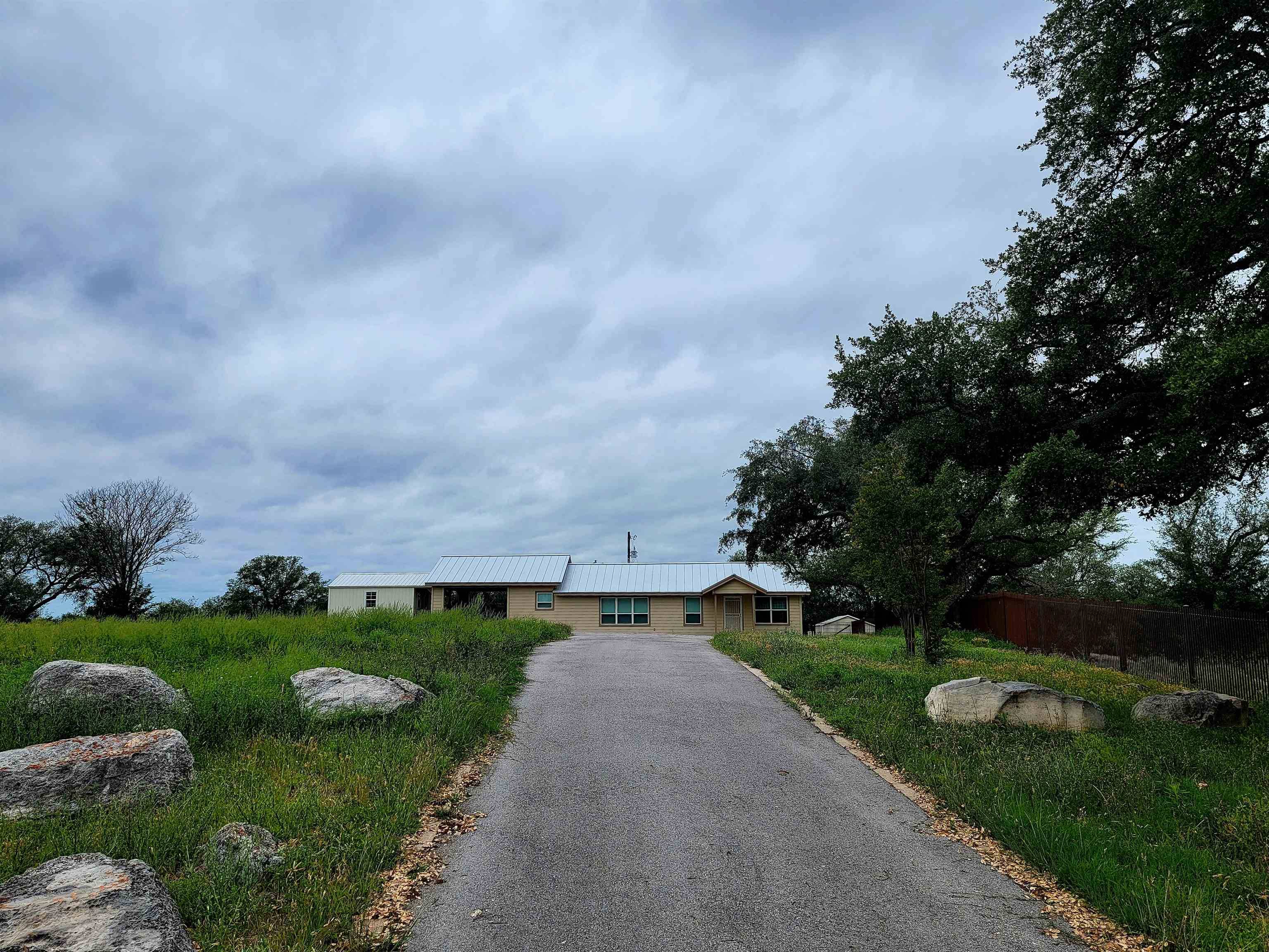 800 Via Viejo, Marble Falls, TX 78654