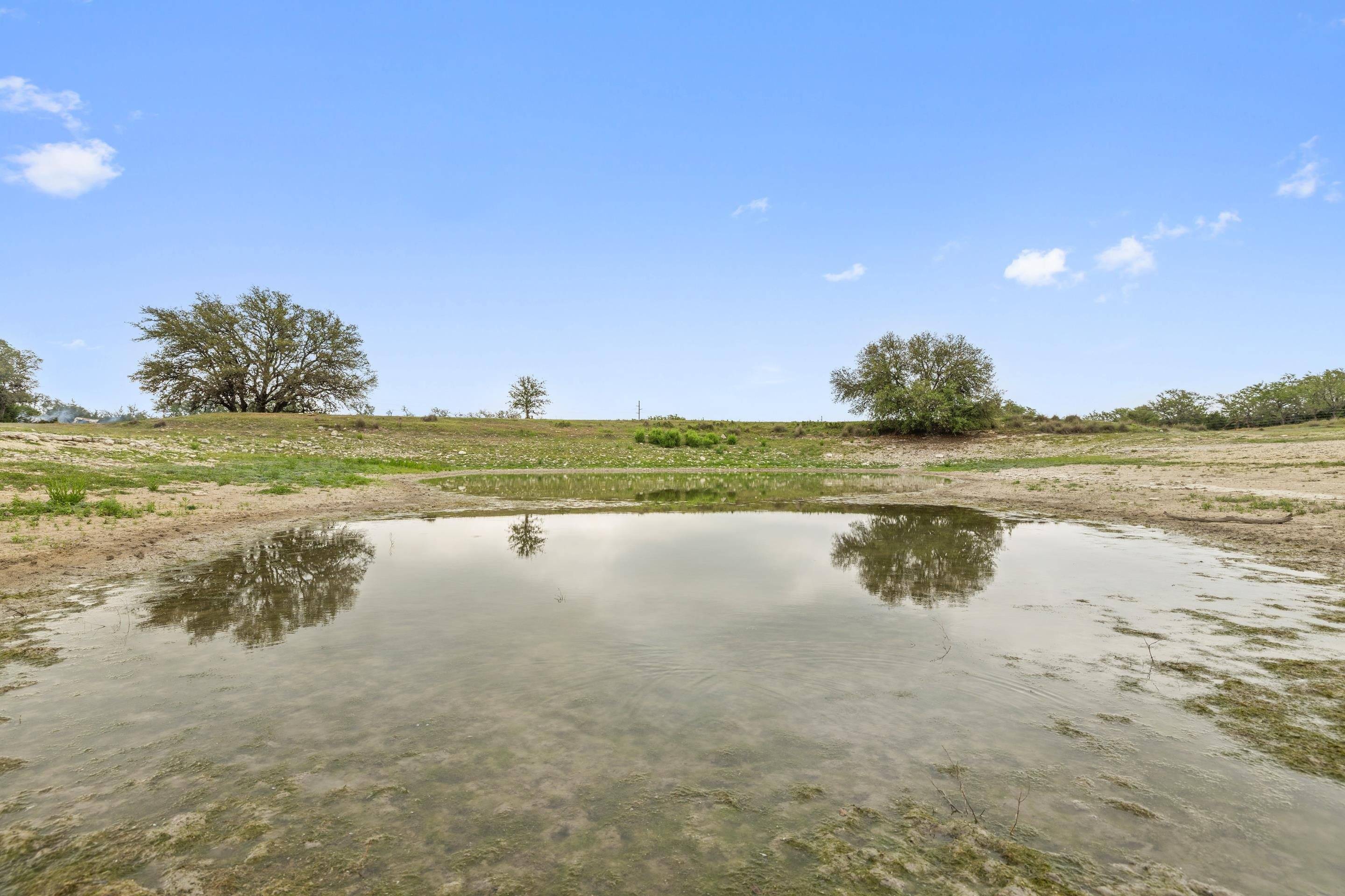 3680-4 Schumann RD, Fredericksburg, TX 78624