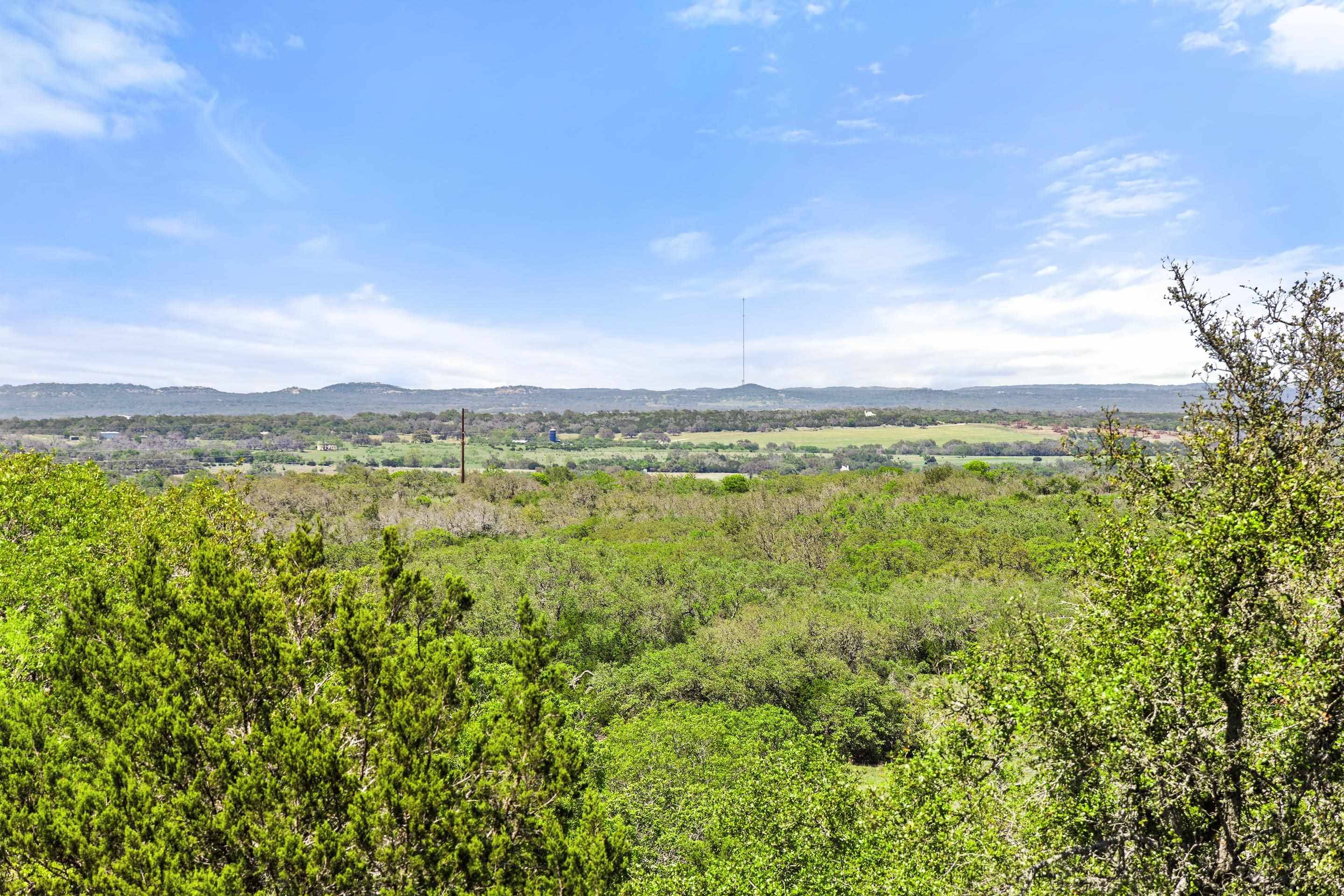 3680-6 Schumann RD, Fredericksburg, TX 78624