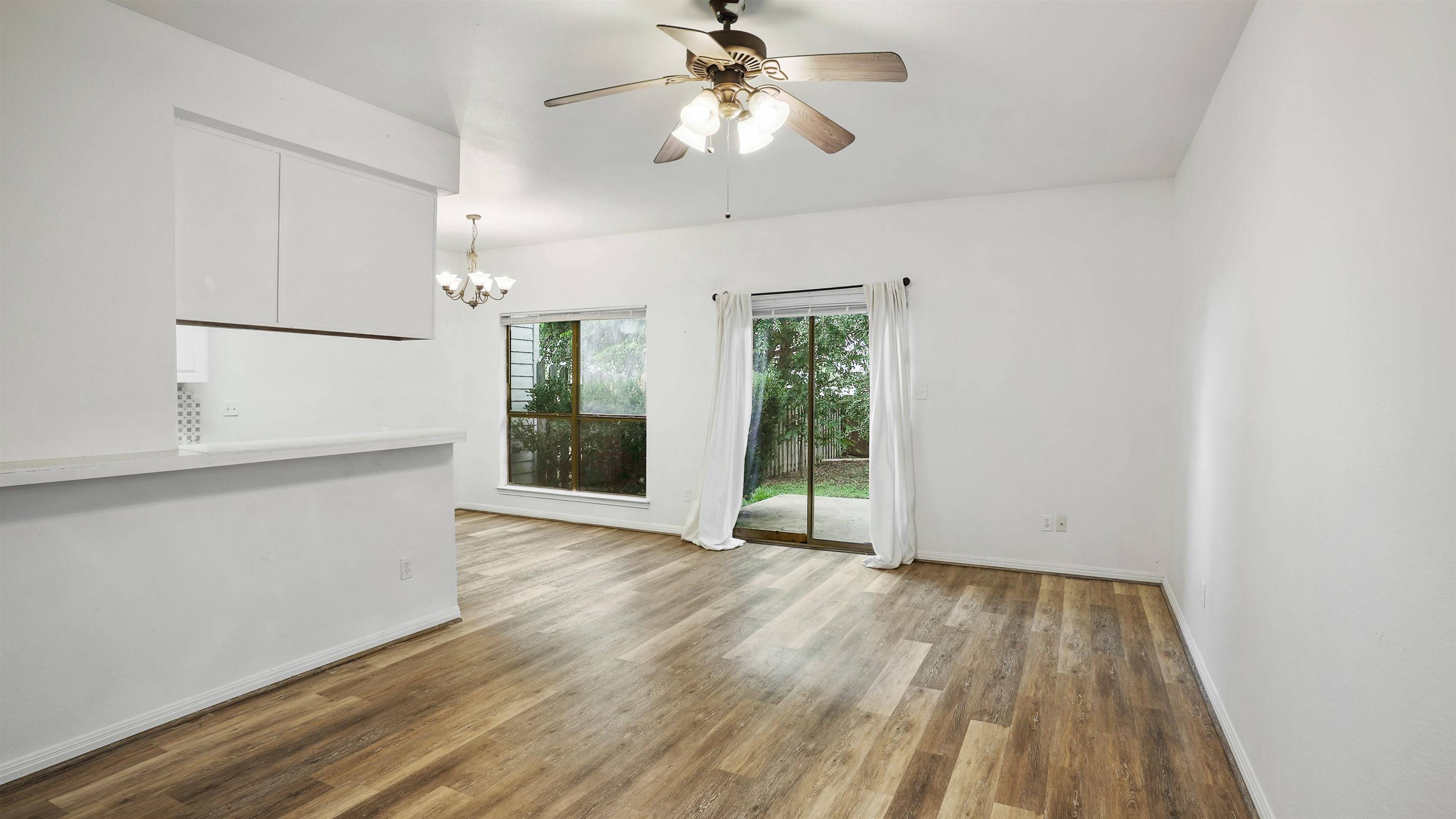 1500 B Claremont CIR, Marble Falls, TX 78654