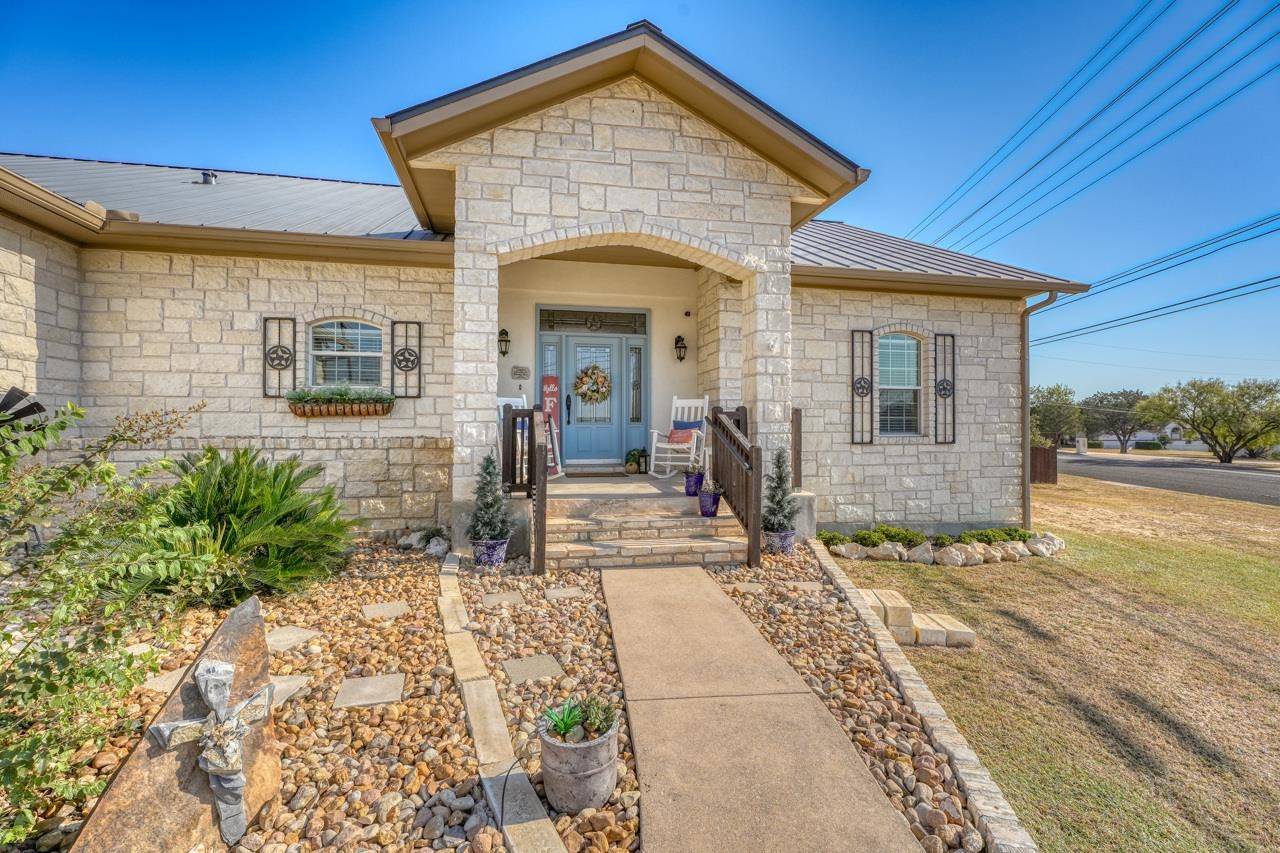 301 Bridget DR, Marble Falls, TX 78654