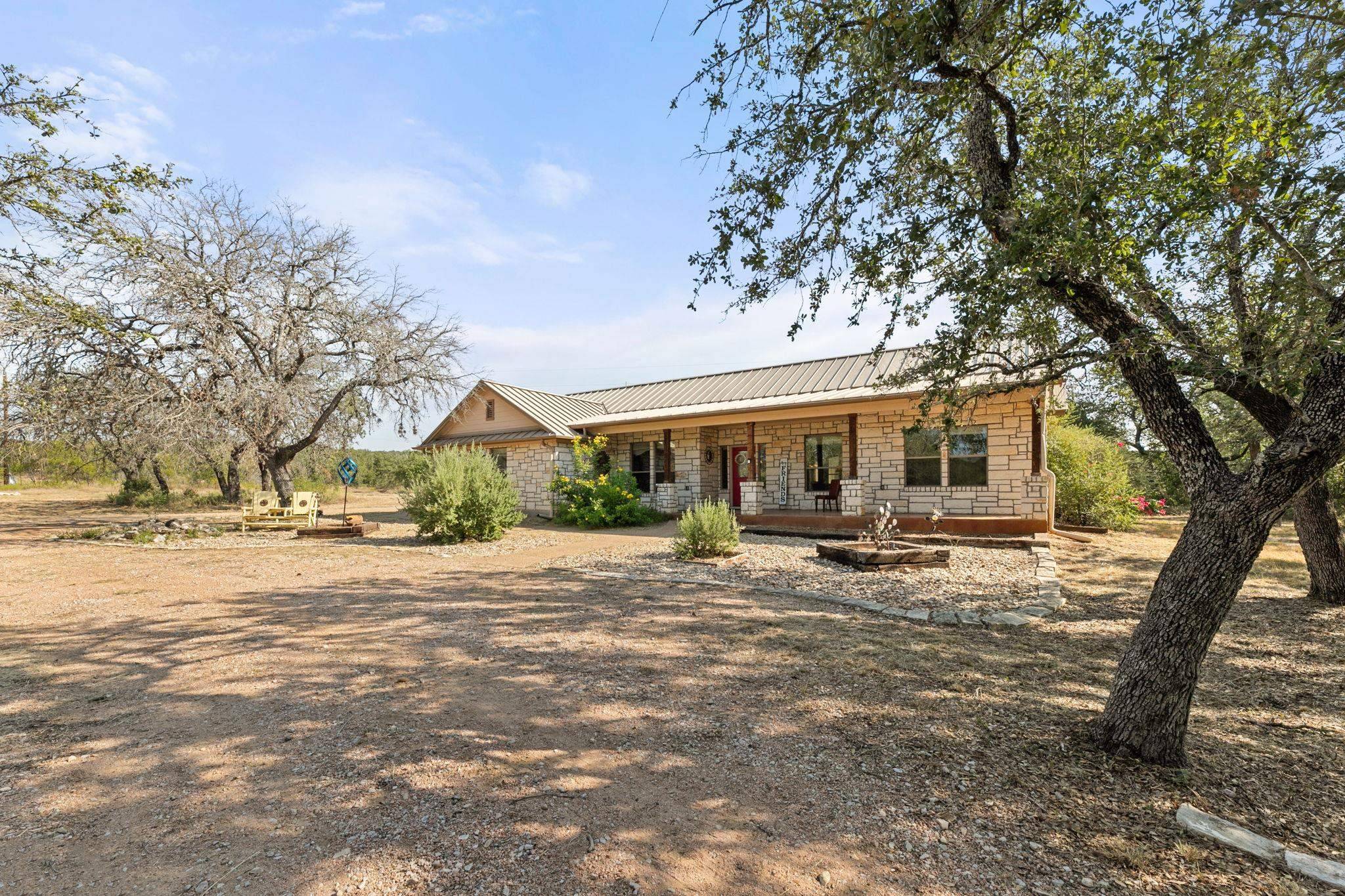 829 Double Creek RD, Marble Falls, TX 78654