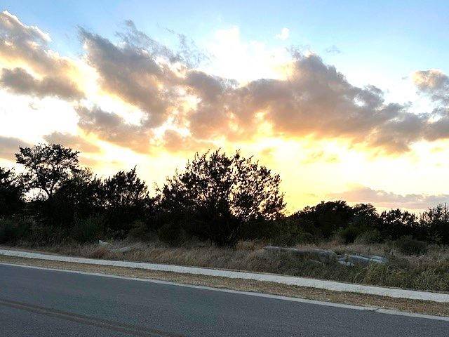 Lot #22 Mustang Ridge Estates - Trophy Oak TRL, Marble Falls, TX 78654-3995