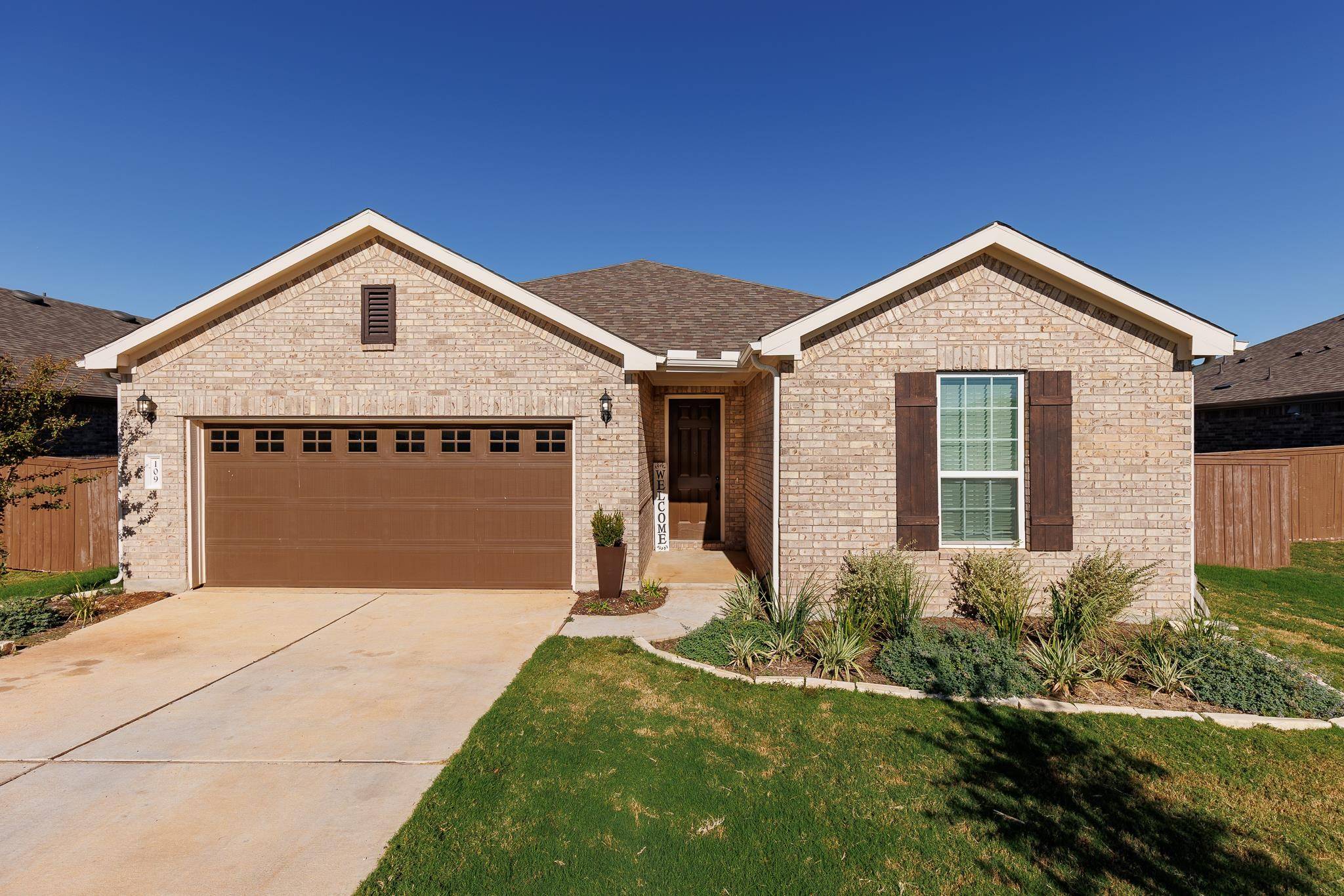 109 Slenderleaf DR, Marble Falls, TX 78654
