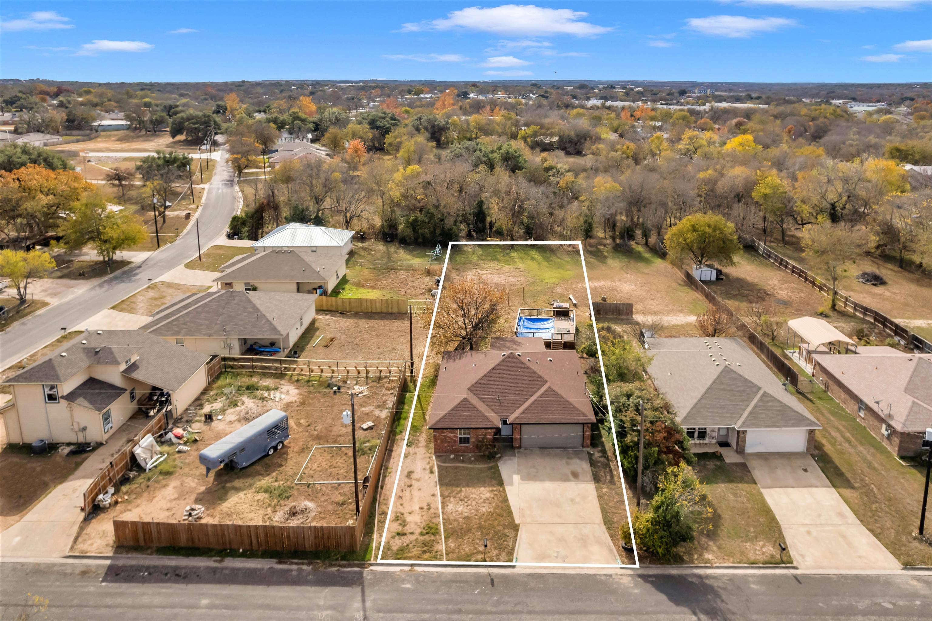 1114 Cloud St, Lampasas, TX 76550