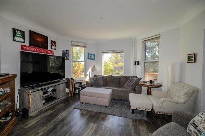 2007 W 3rd St, Duluth, MN 55806