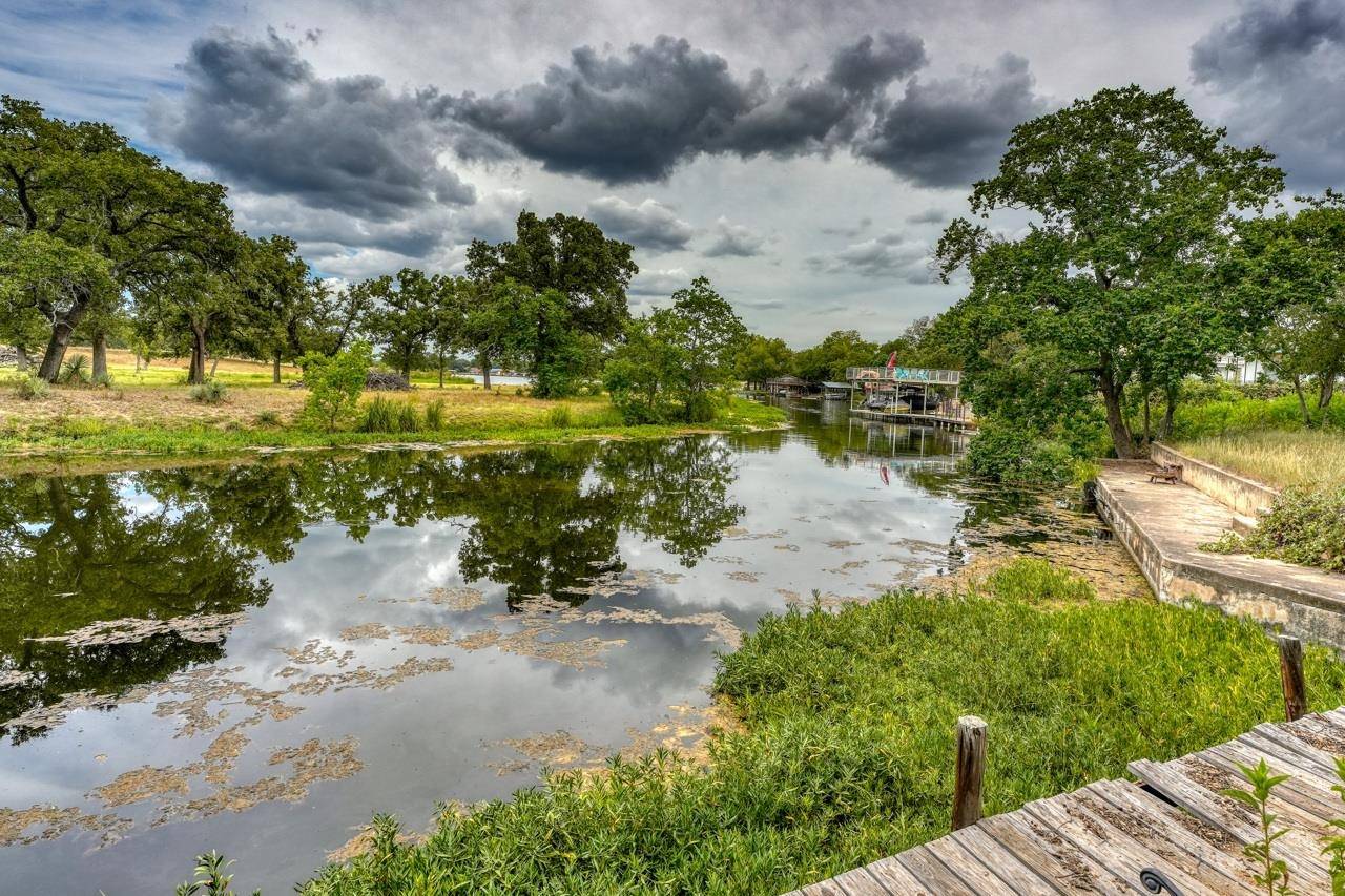 120 E Mesquite Drive DR, Marble Falls, TX 78654-1193