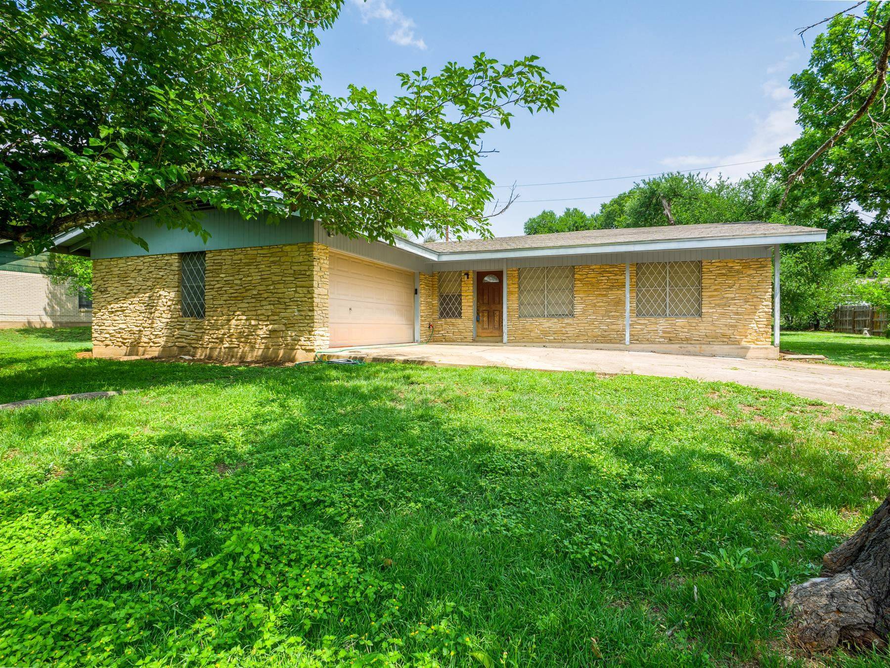 1107 Elm Lane, Marble Falls, TX 78654