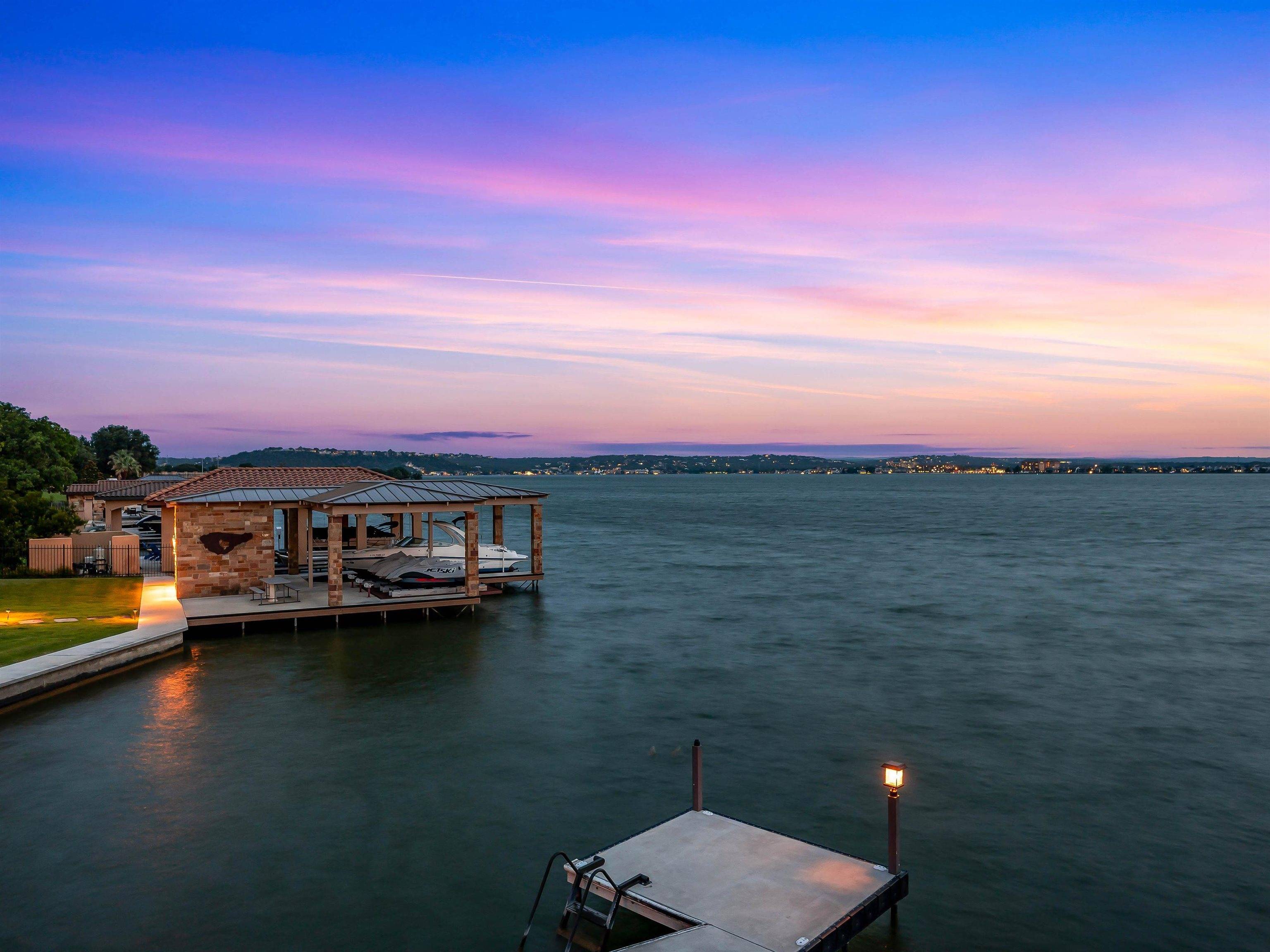 125 E Wilderness DR, Marble Falls, TX 78654