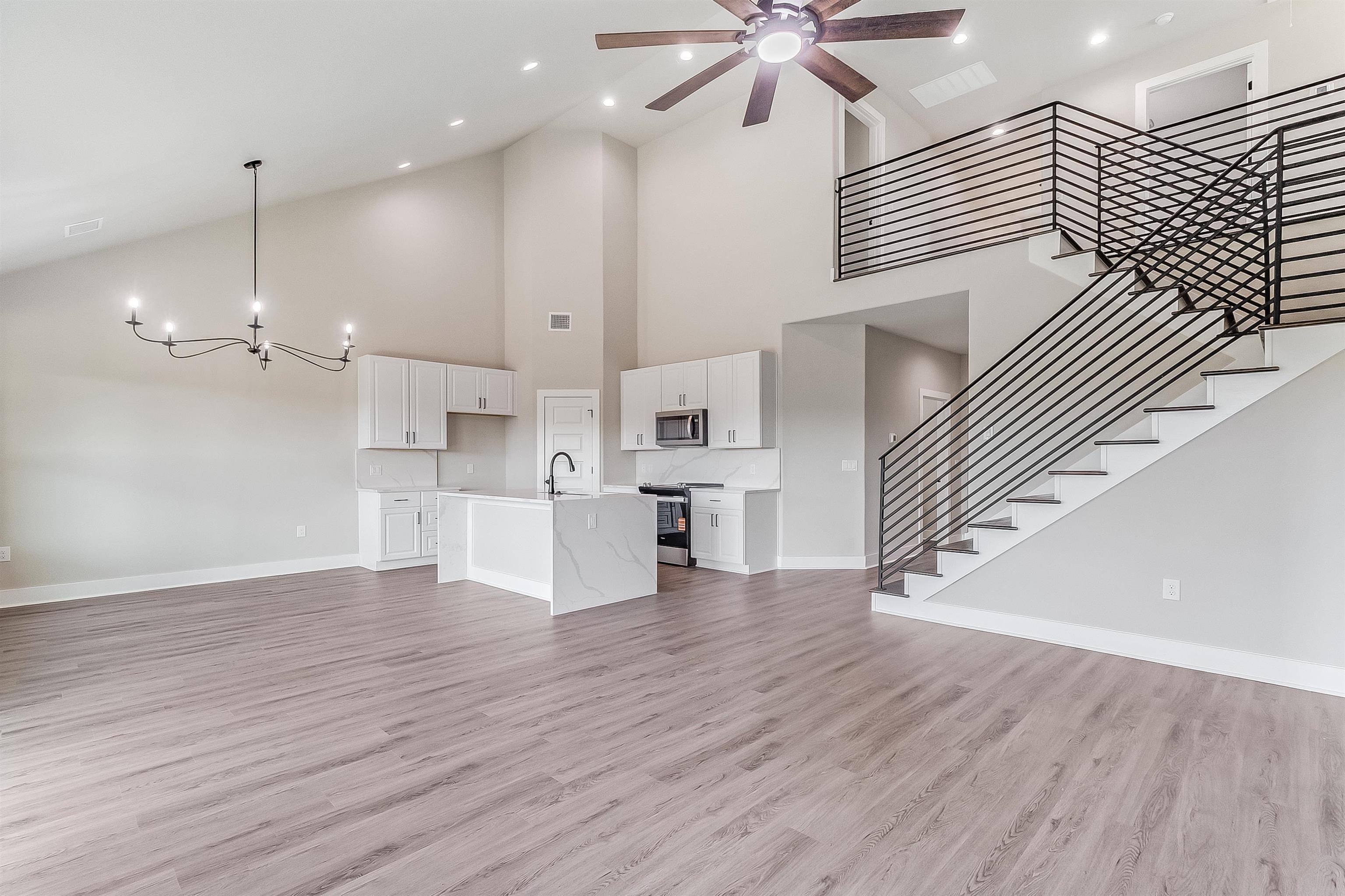 2109 S Park View DR, Marble Falls, TX 78654