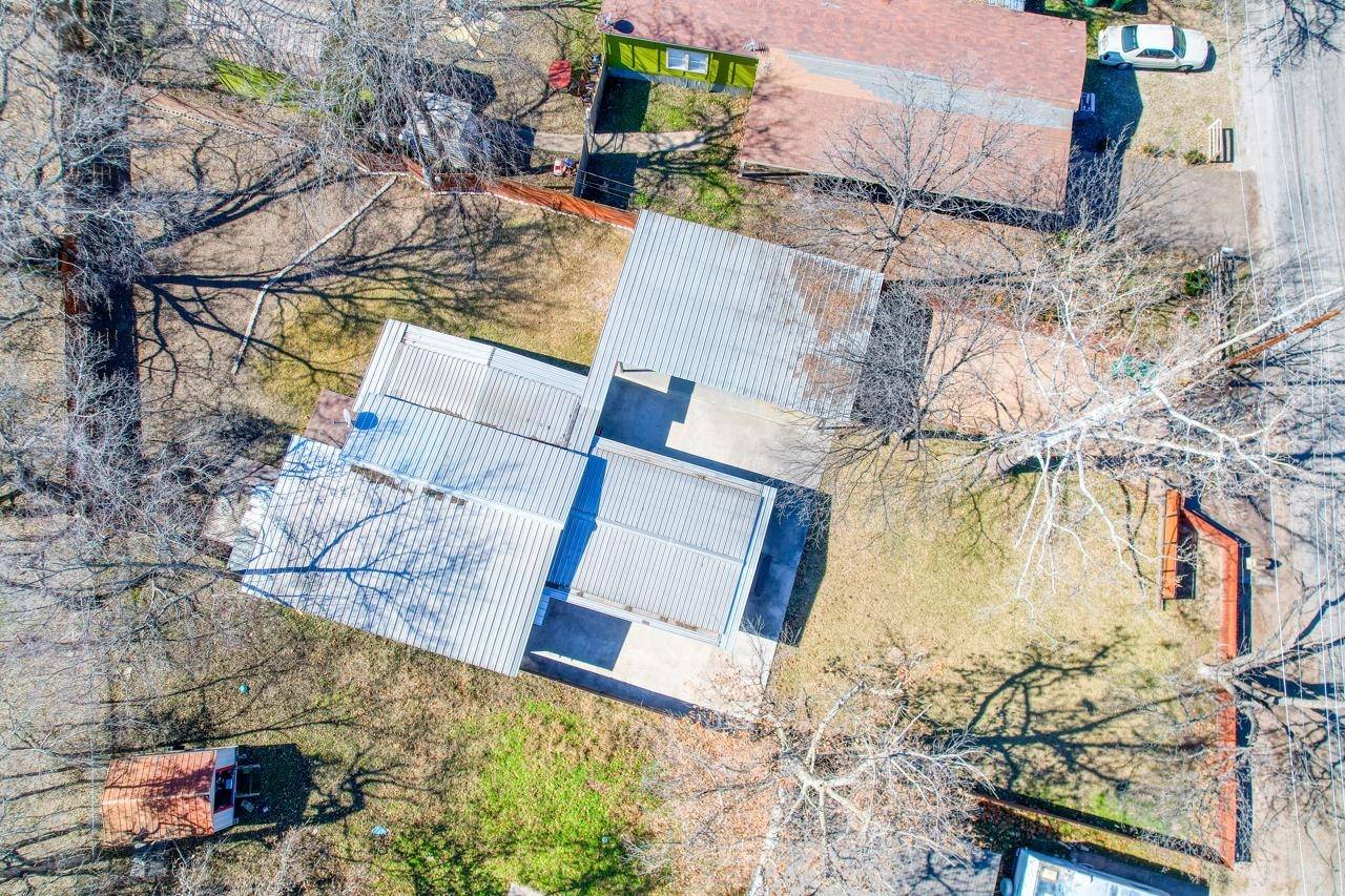 916 McDonald DR, Marble Falls, TX 78654-0000