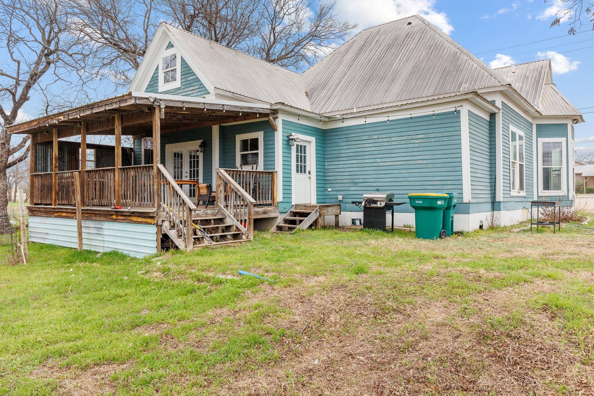 302 Avenue N, Marble Falls, TX 78654-0000