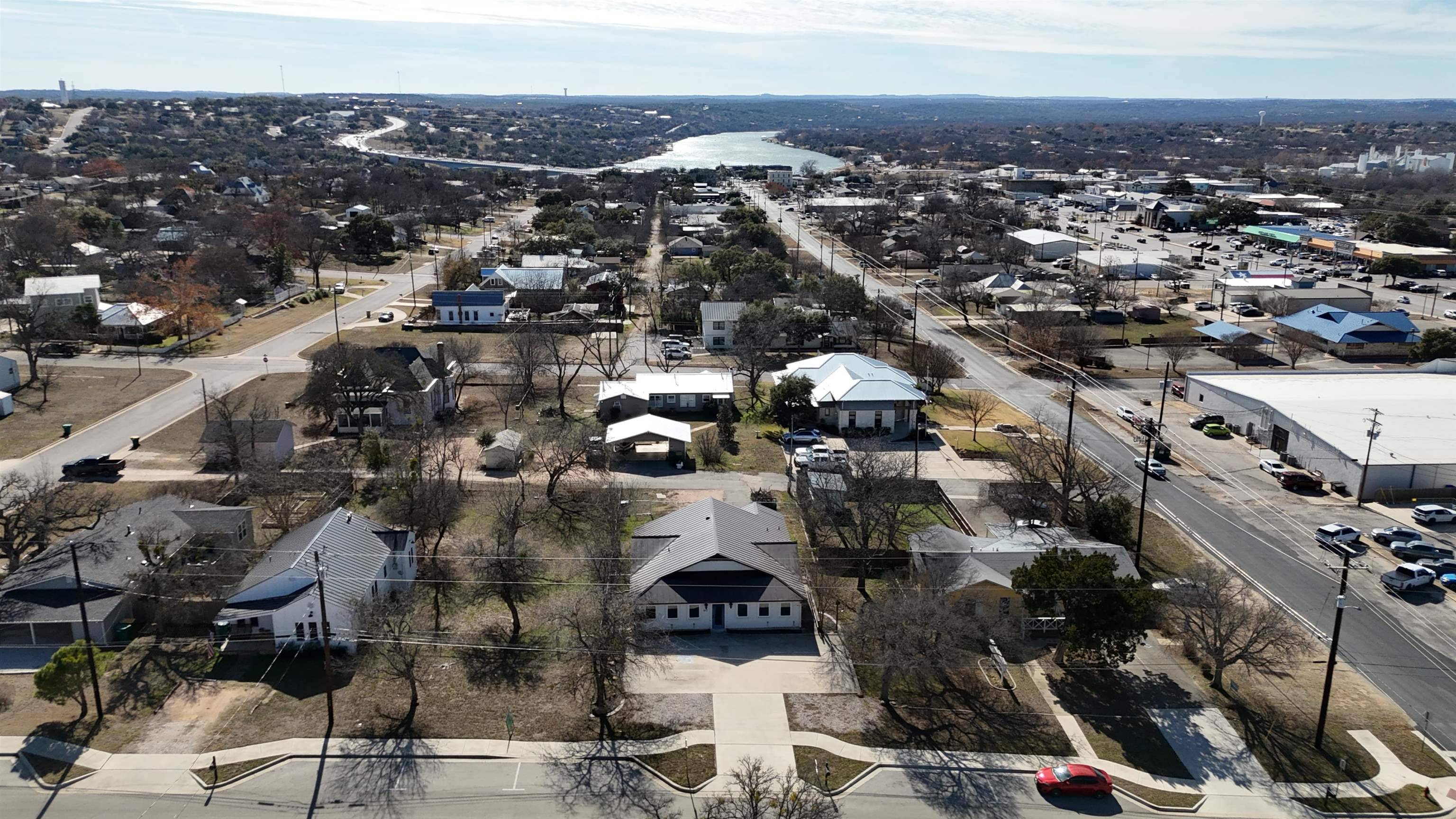 610 Broadway, Marble Falls, TX 78654