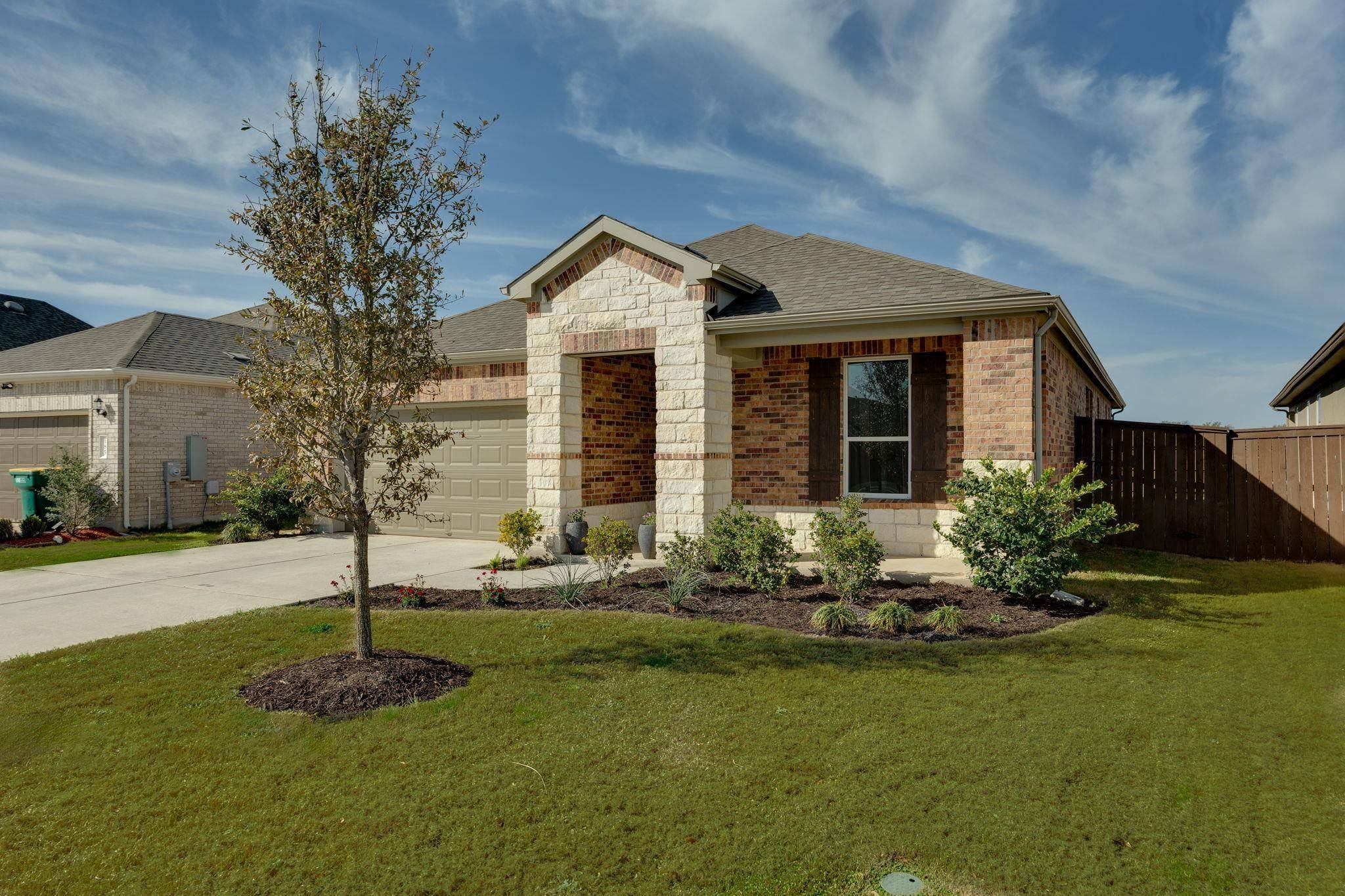 189 Slenderleaf DR, Marble Falls, TX 78654