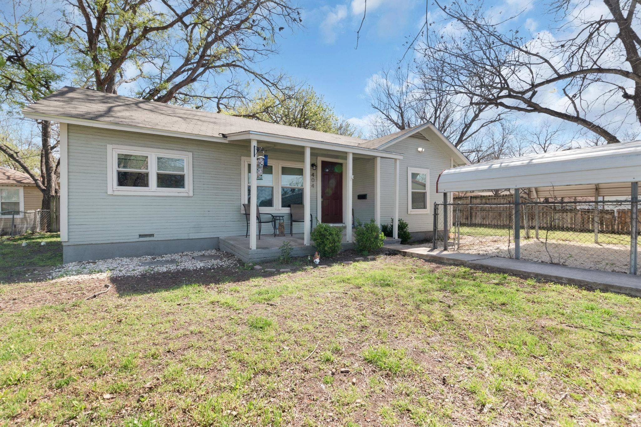 404 W Avenue B, Lampasas, TX 76550