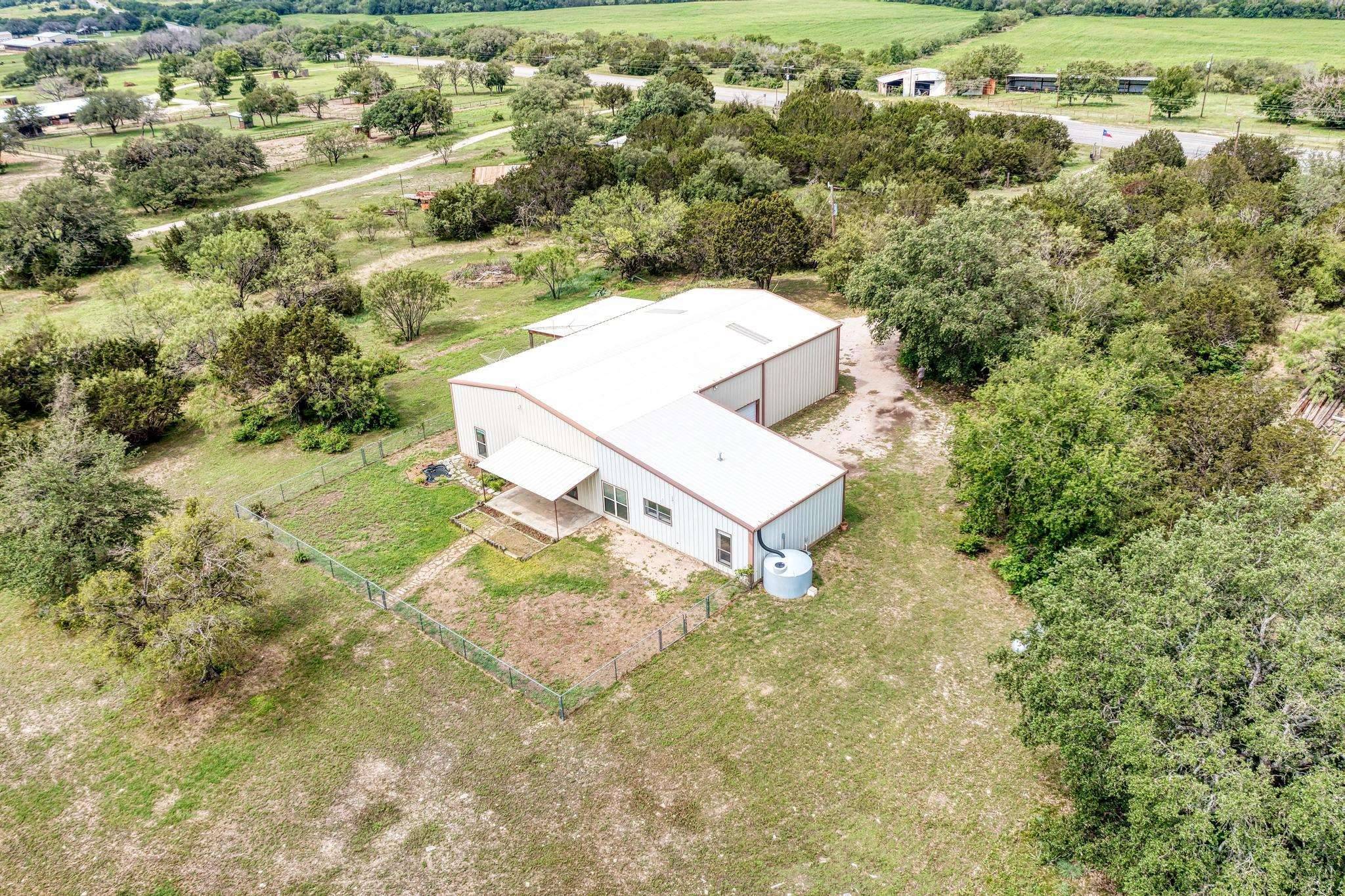 14852 N U S HWY 281, Lampasas, TX 76550