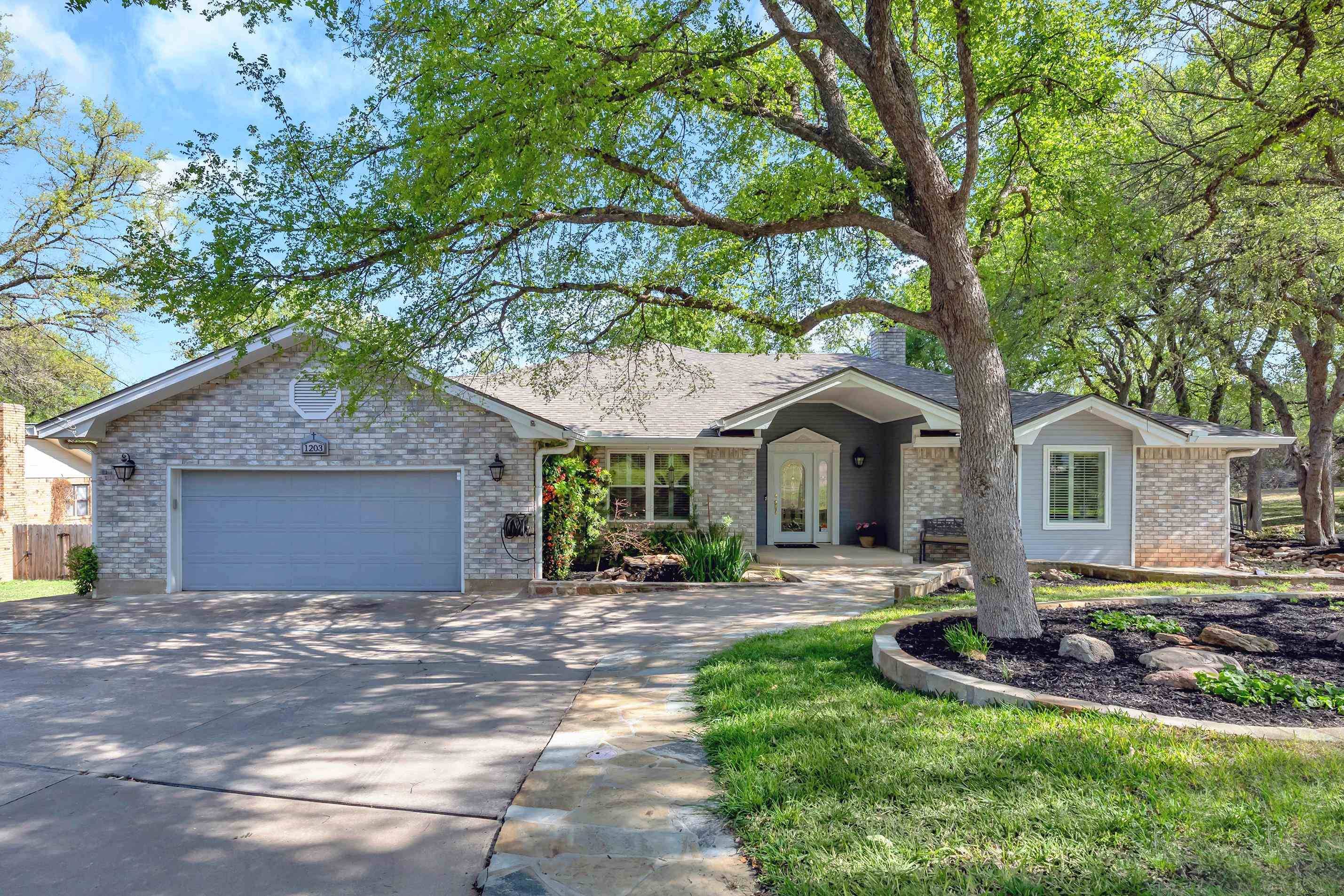 1203 Doe Run RUN, Marble Falls, TX 78654