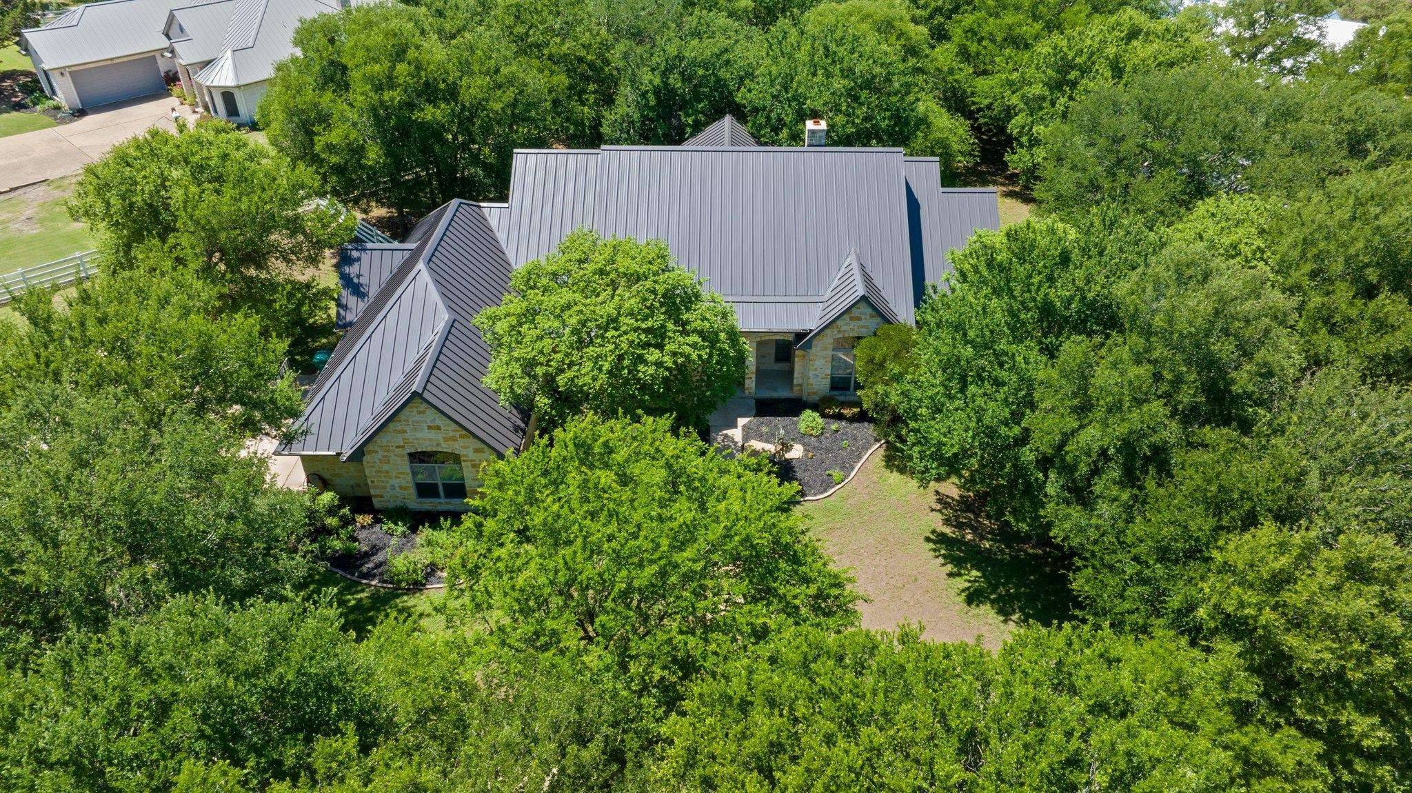 302 Park Ridge DR, Marble Falls, TX 78654