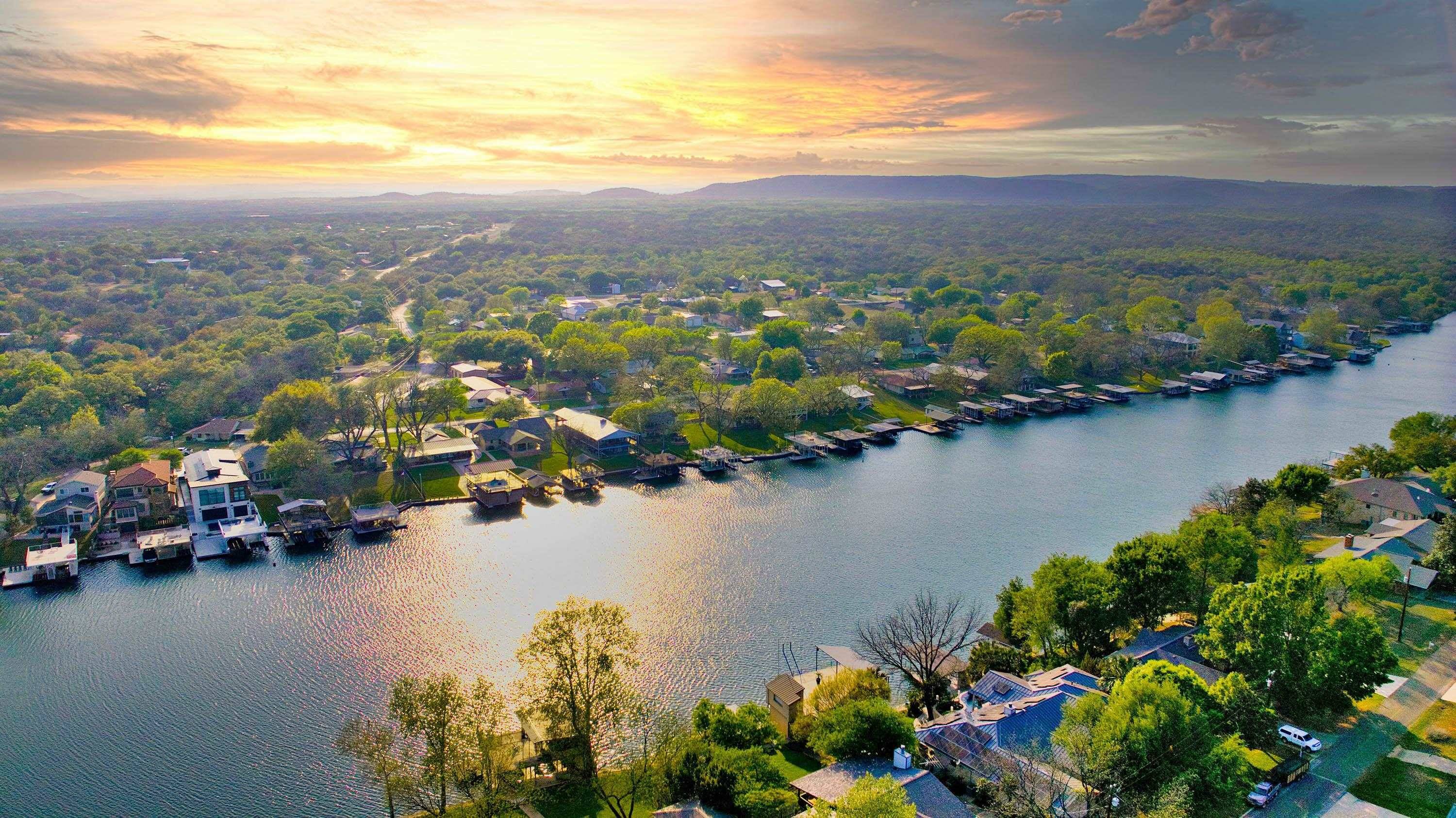 108 Riverside Dr, Kingsland, TX 78639