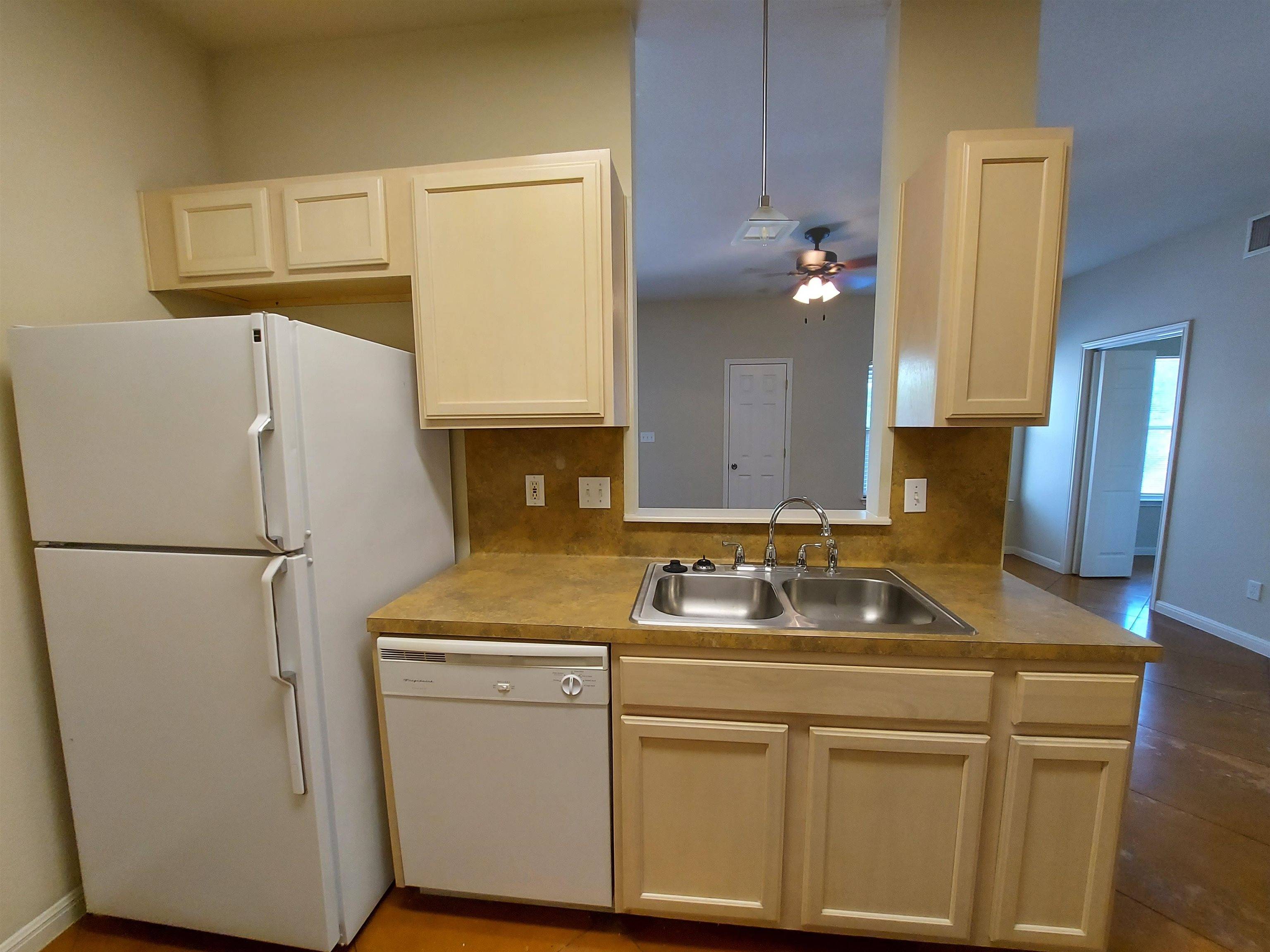 501 Avenue J 201, Marble Falls, TX 78654