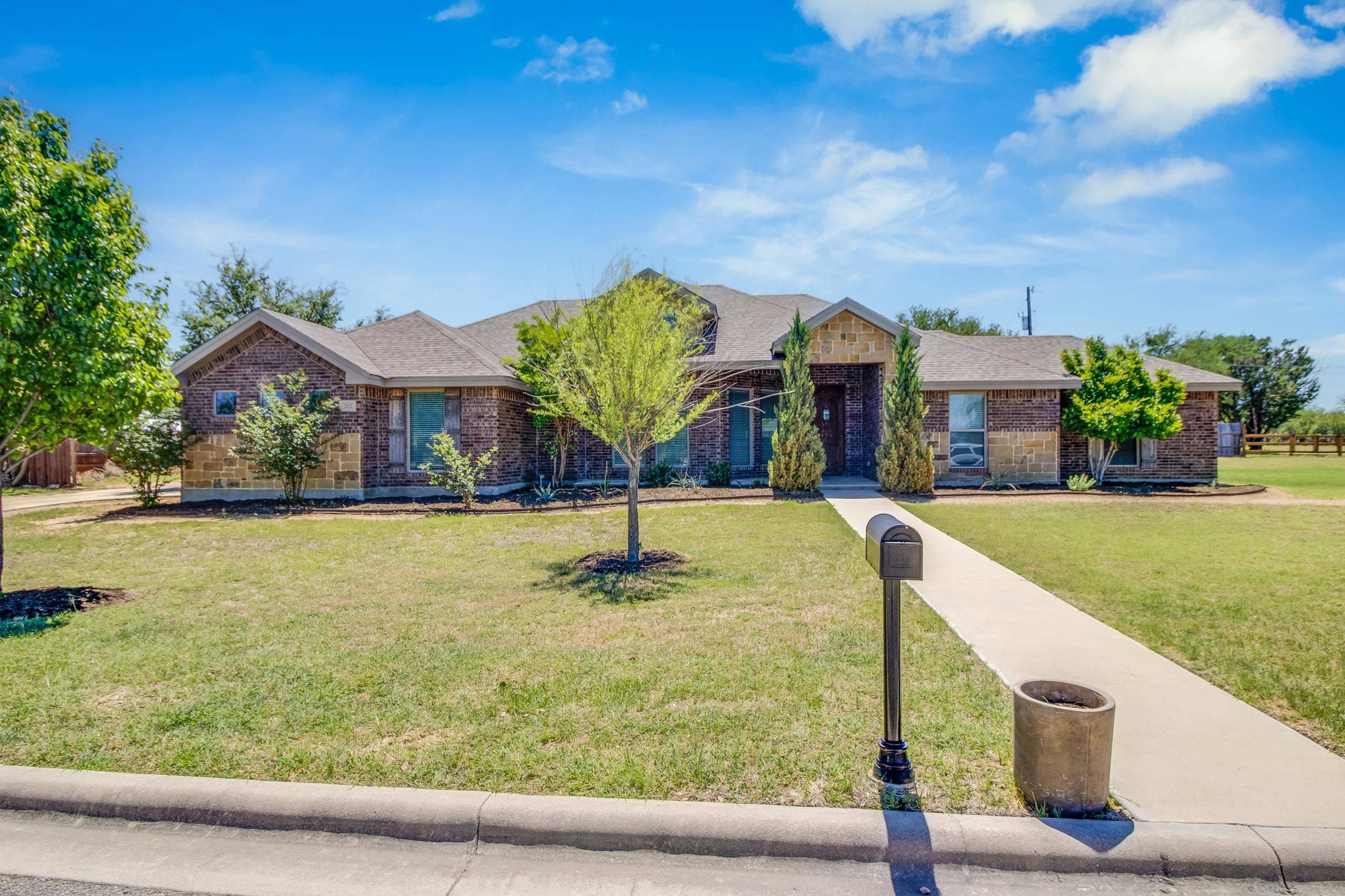 202 Stonehenge WAY, Marble Falls, TX 78654