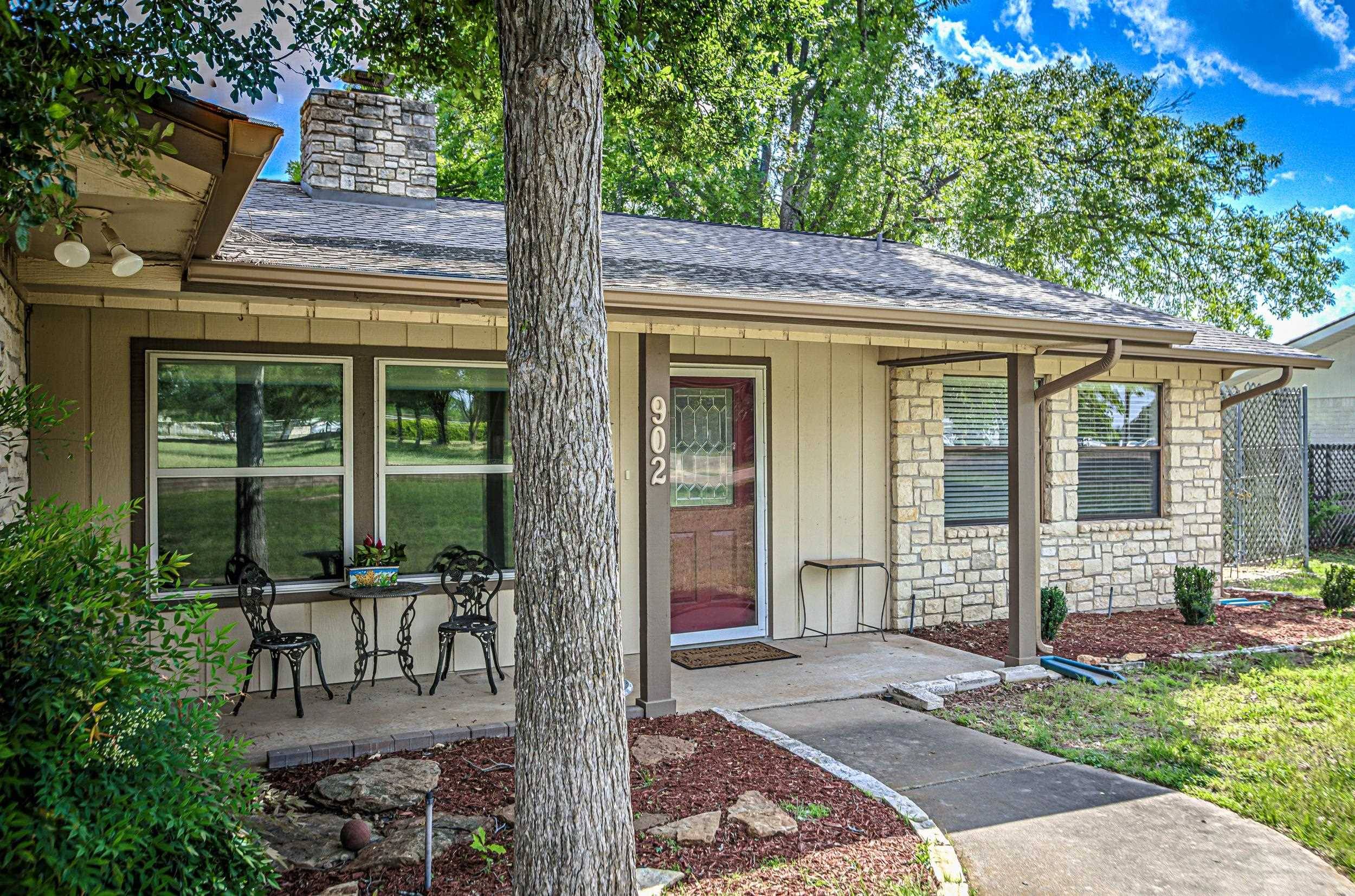902 Sherman AVE, Marble Falls, TX 78654